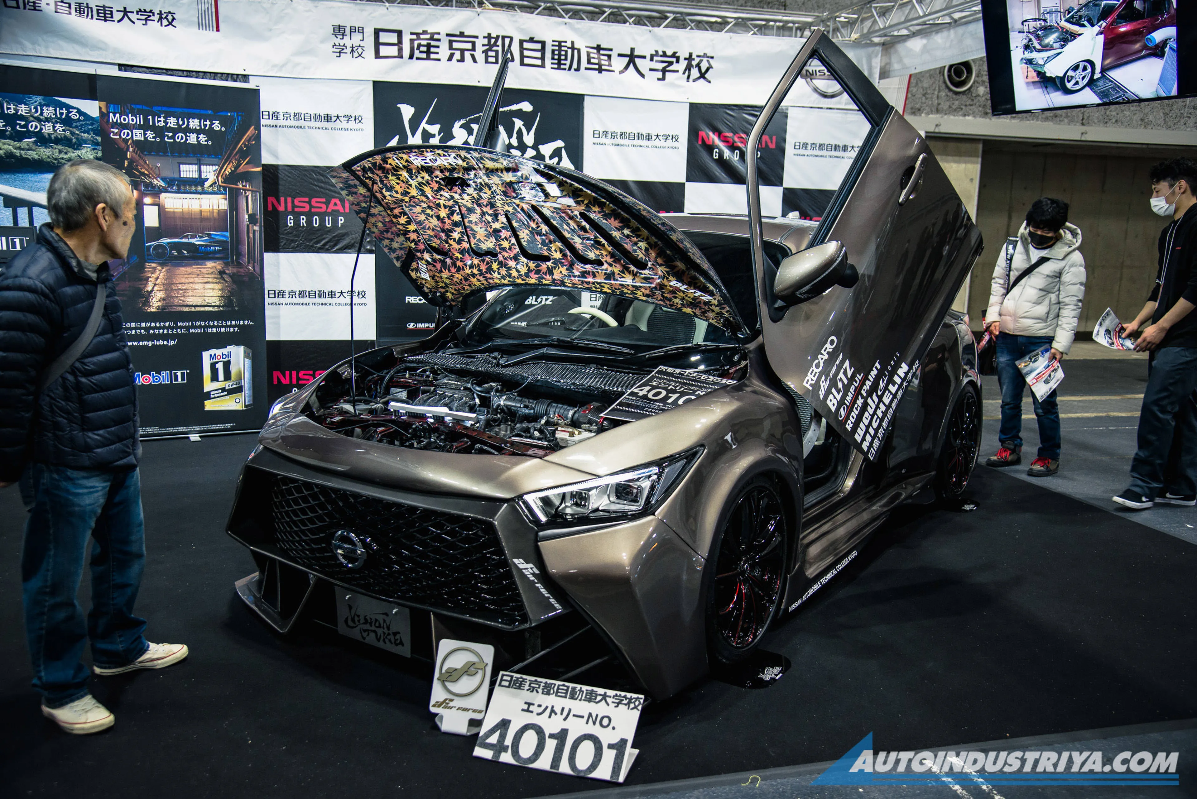 The Crazy Ridiculous Cars of Japan
