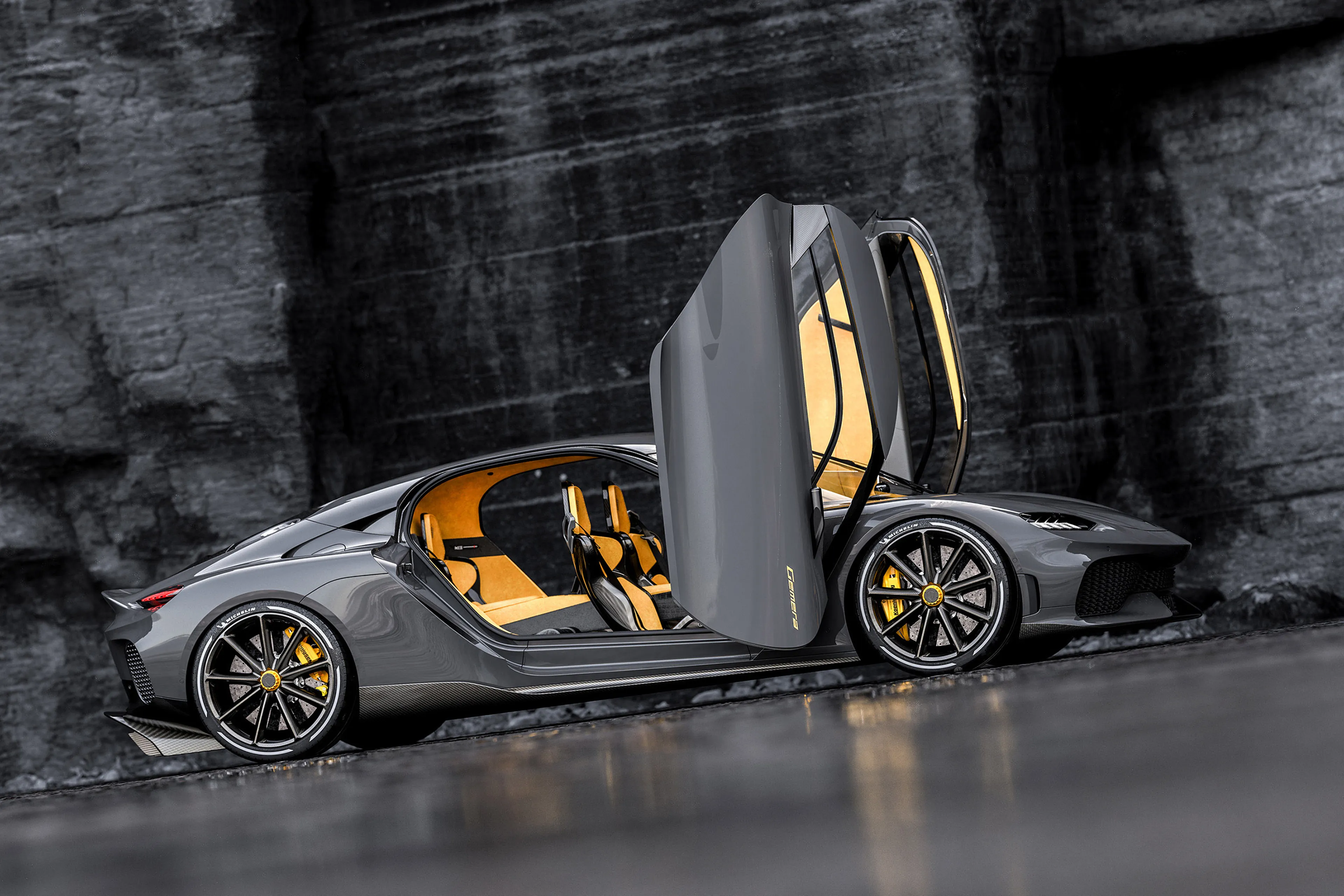 Koenigsegg just made a family-friendly hypercar with 1,700 HP