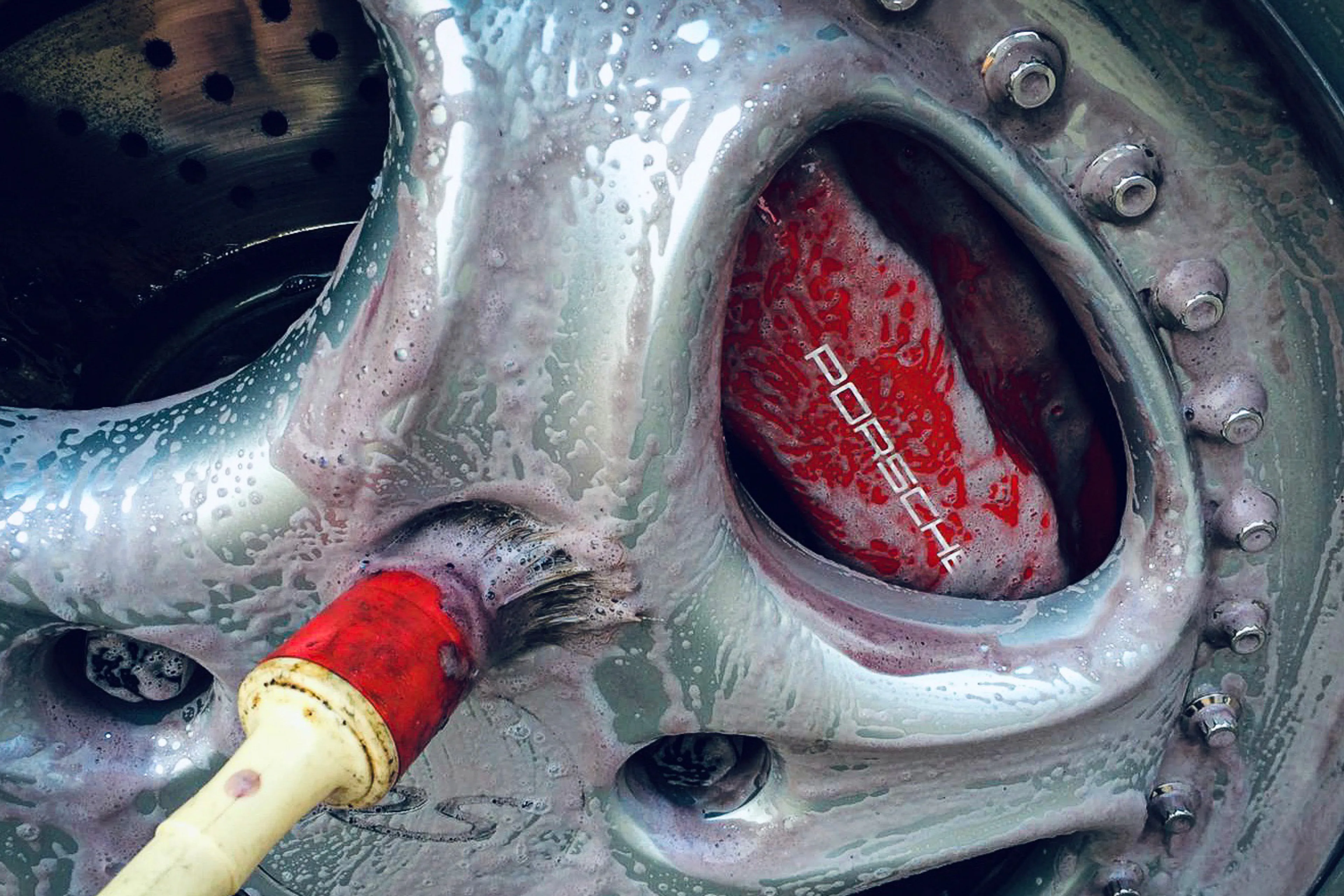 Learn proper car detailing with free masterclass