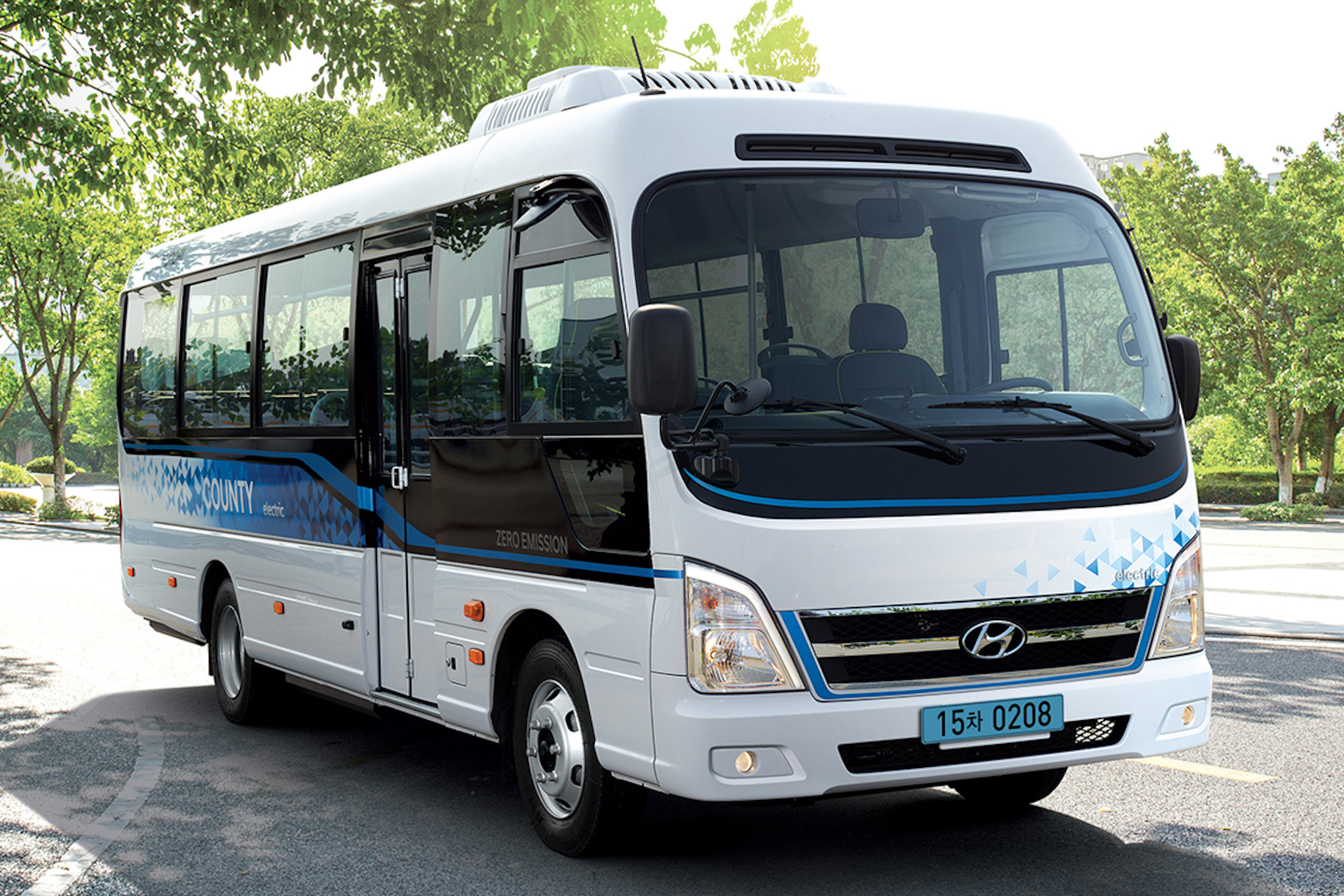 Hyundai County Electric minibus is a zero emissions people carrier ...