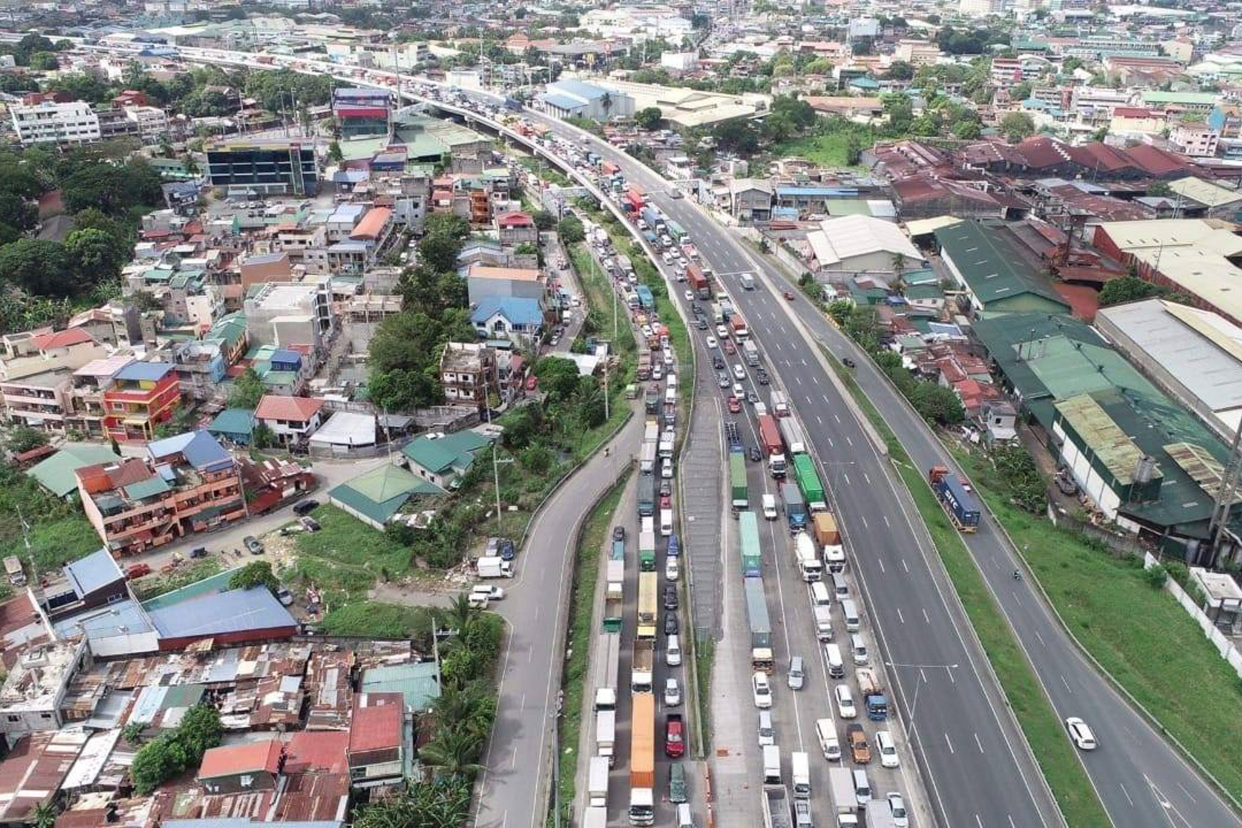 Senate wants to suspend cashless transactions in all expressways