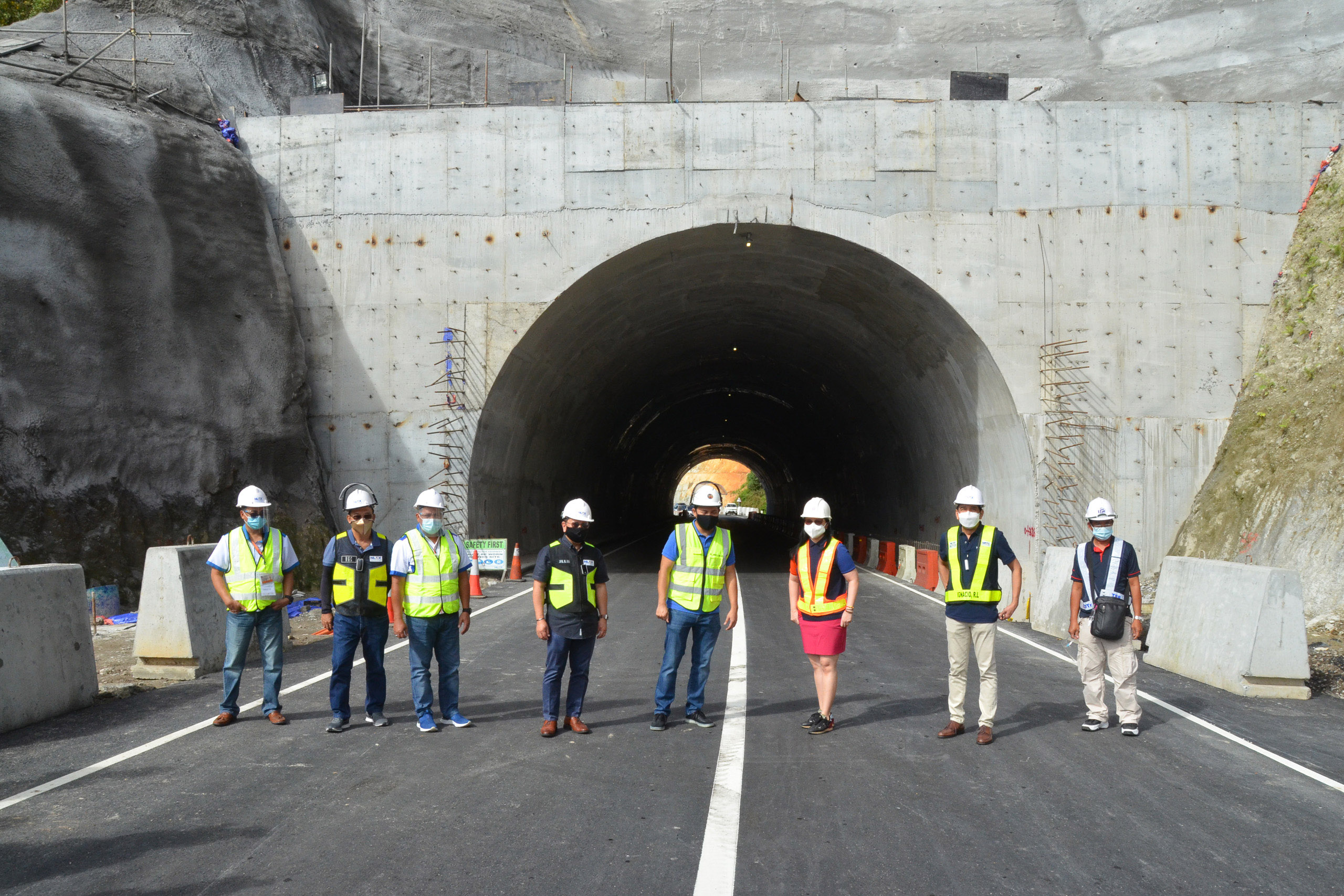 Subic Intersection Subic drives will have 2x the tunnels, 2x the revving fun | AutoIndustriya