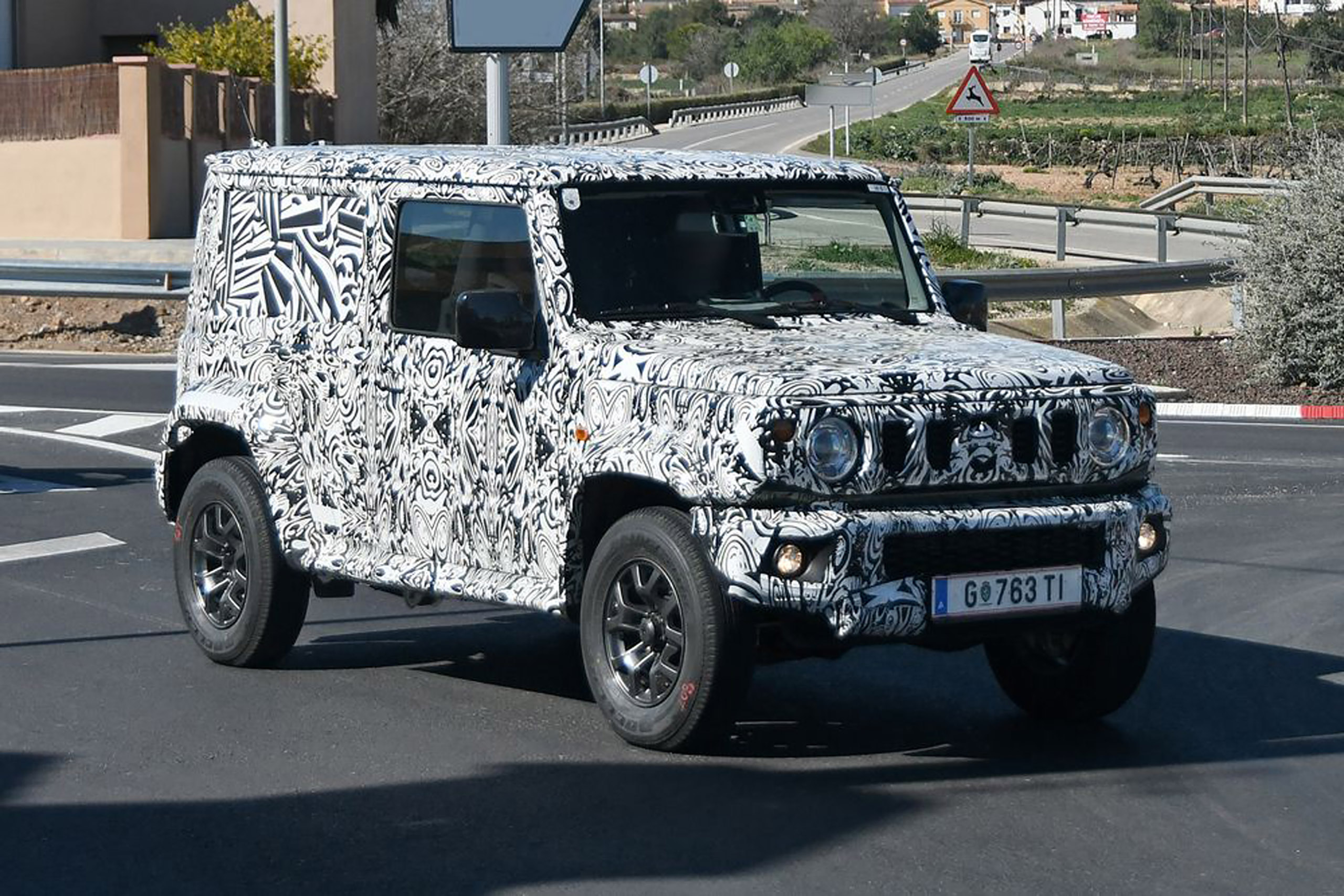 Are we looking at the 5-door Suzuki Jimny in disguise?