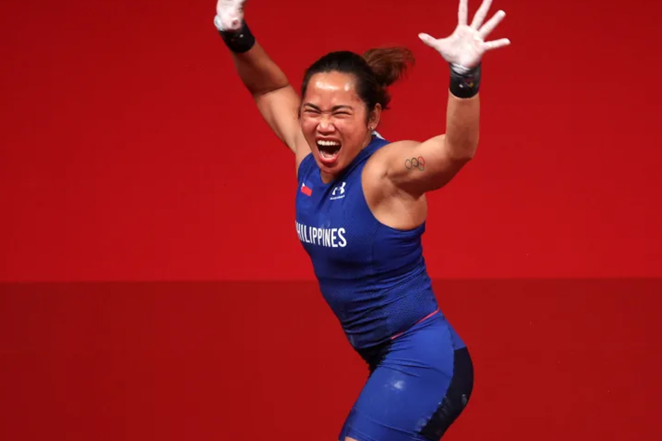 New Foton van, lifetime fuel and more await gold medalist Hidilyn Diaz