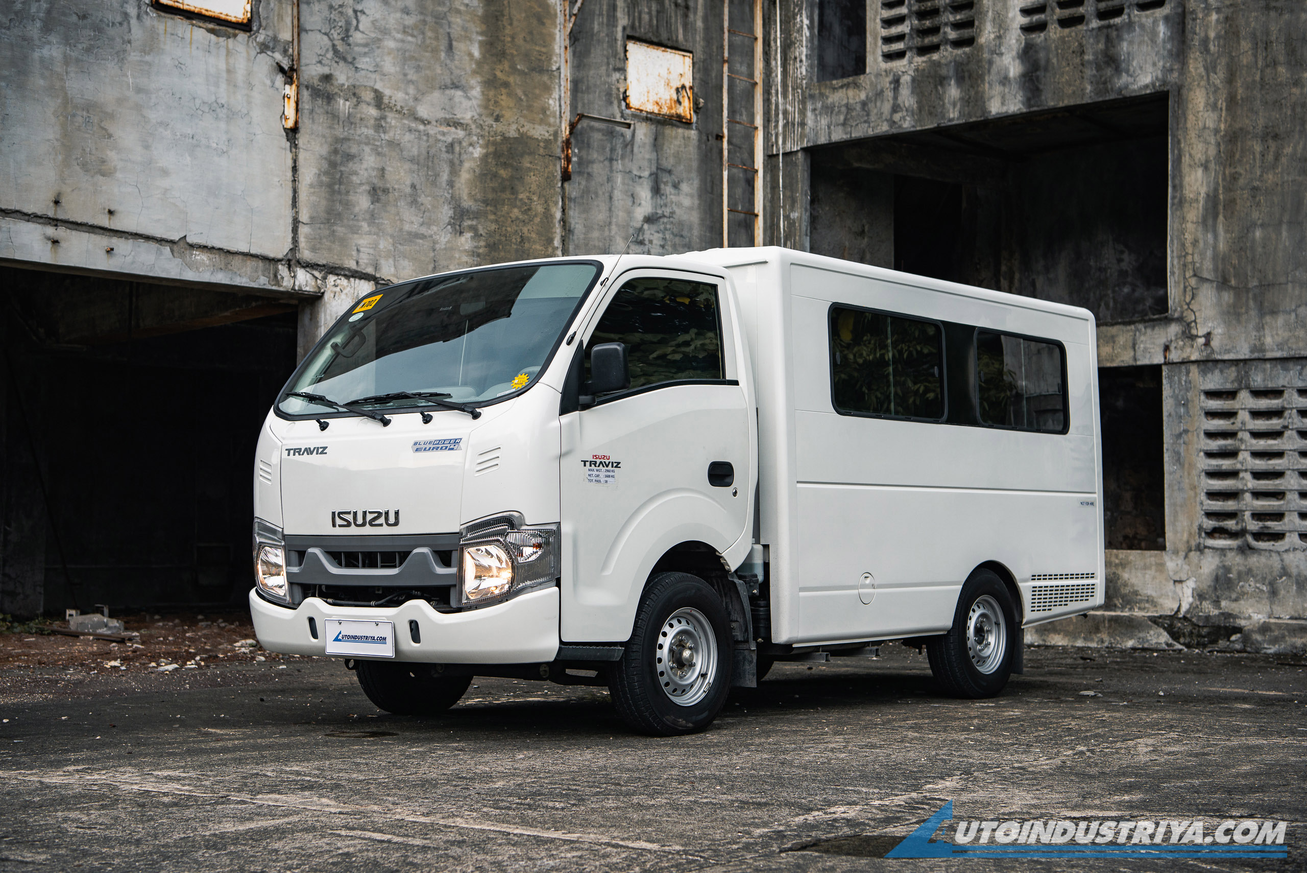 LCV Review: Isuzu Traviz L Utility Van 2.5L