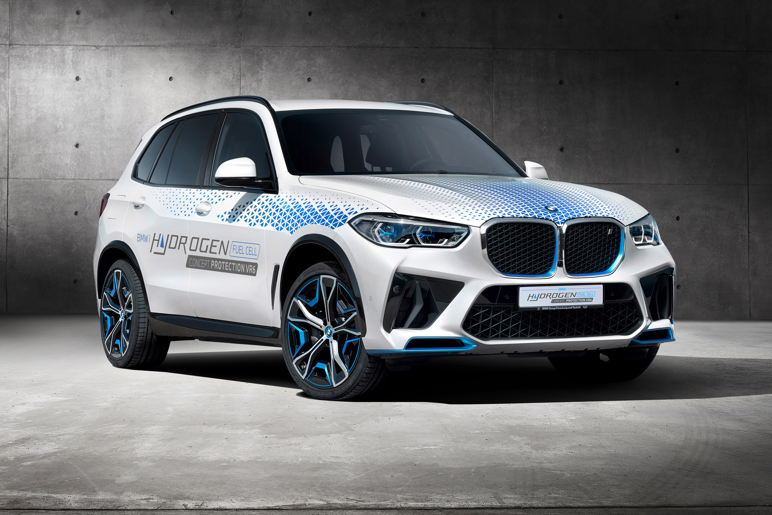 BMW builds world's first armored hydrogen fuel-cell vehicle