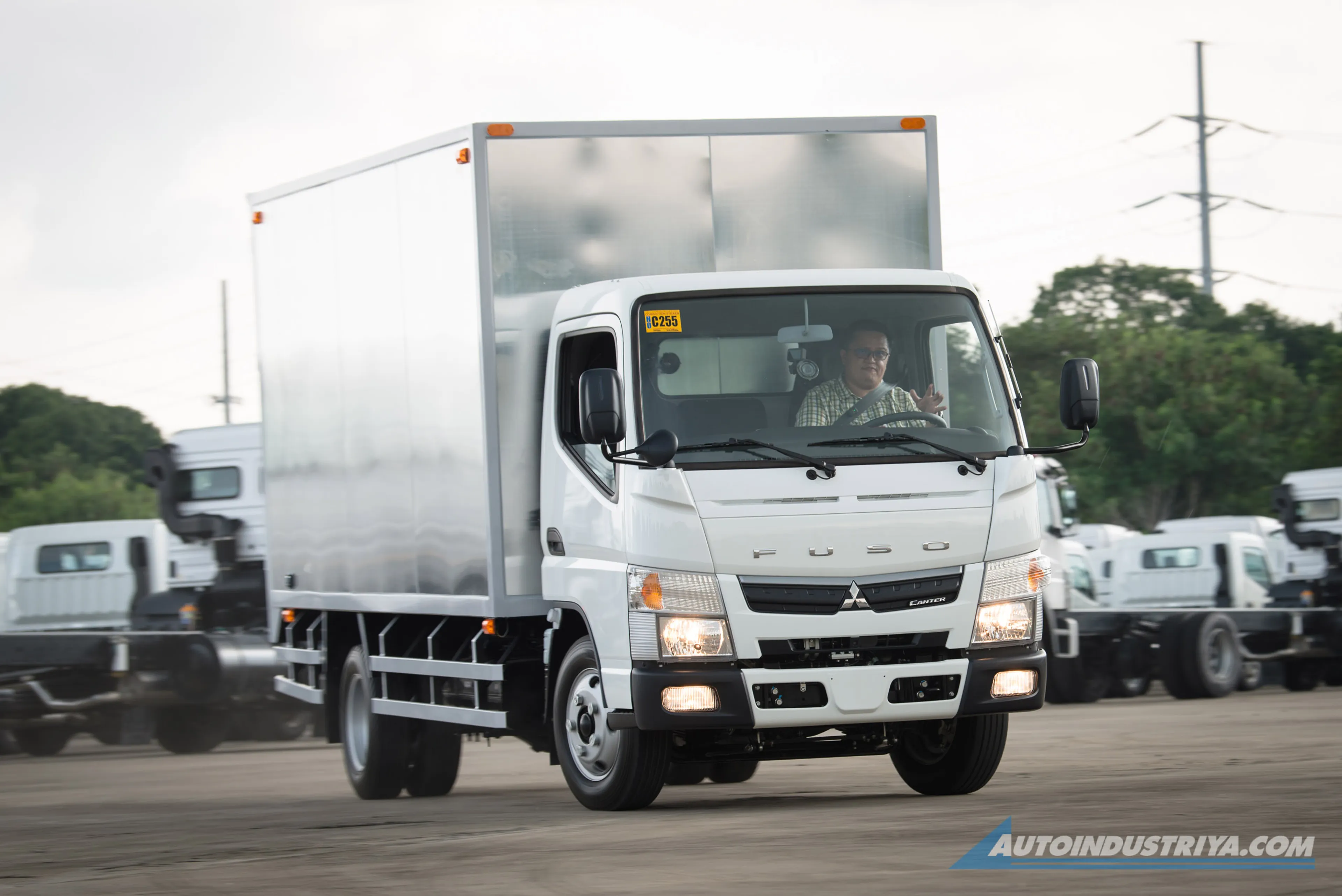Light Truck Review - 2021 Fuso Canter FE73 3.0L 6-wheeler