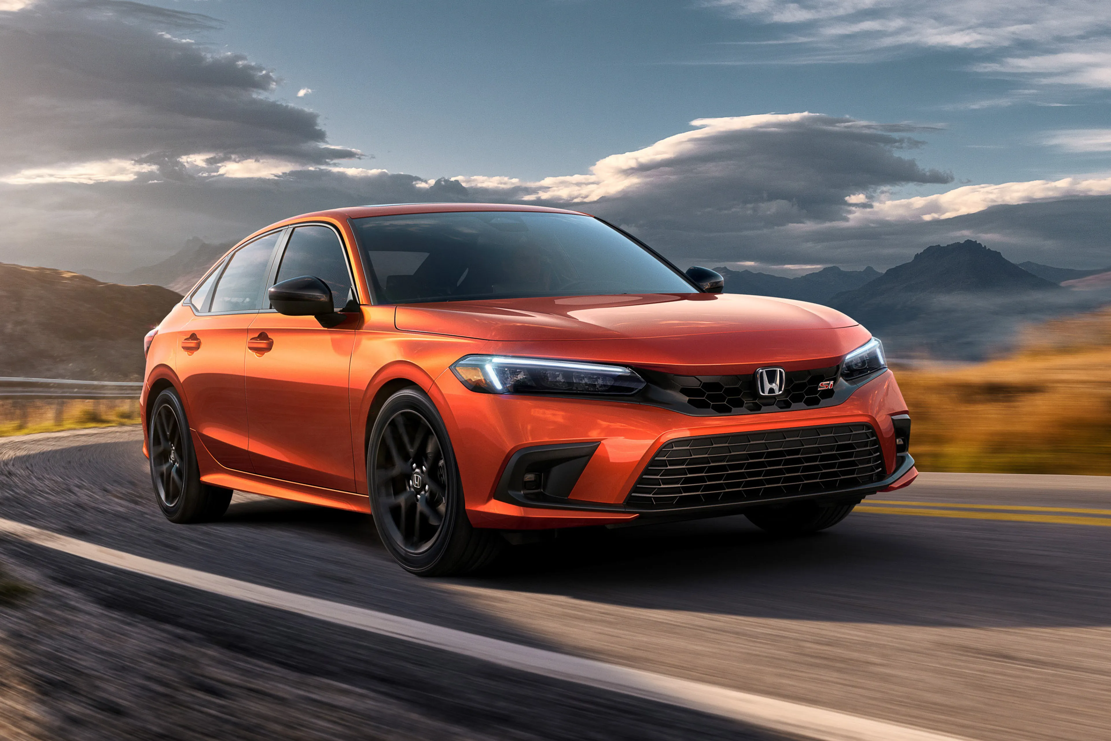 2022 Honda Civic Si makes us wish SiR was still around