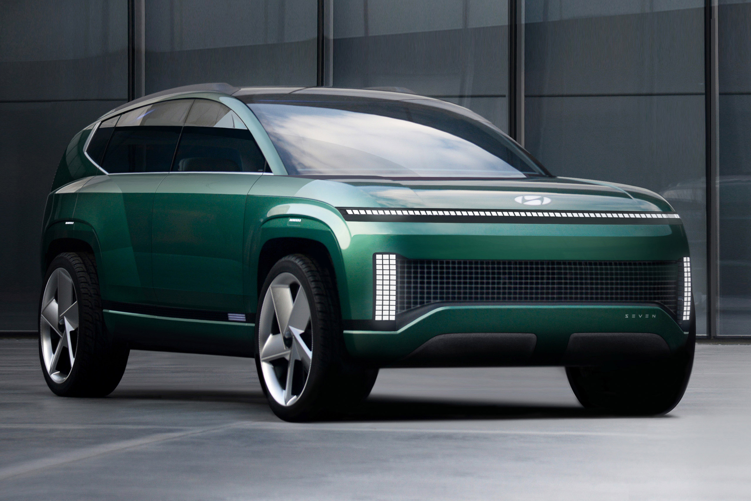 Hyundai to invest $16 billion on EVs