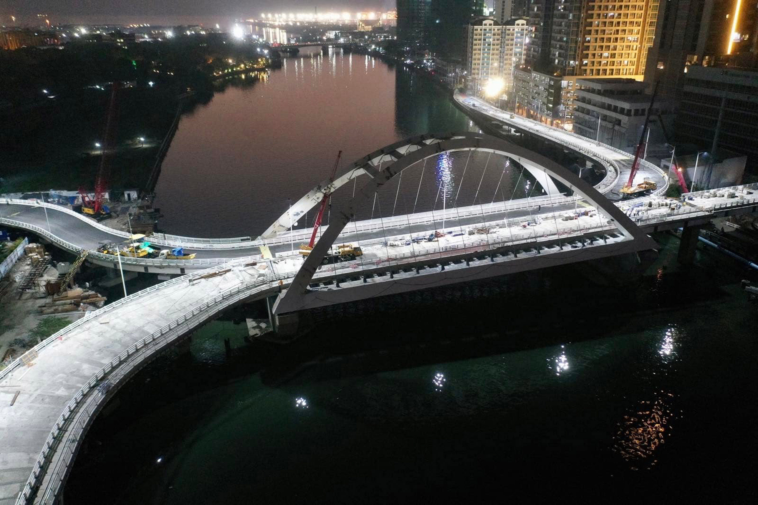 DPWH ramps up work on Binondo-Intramuros Bridge for Holy Week