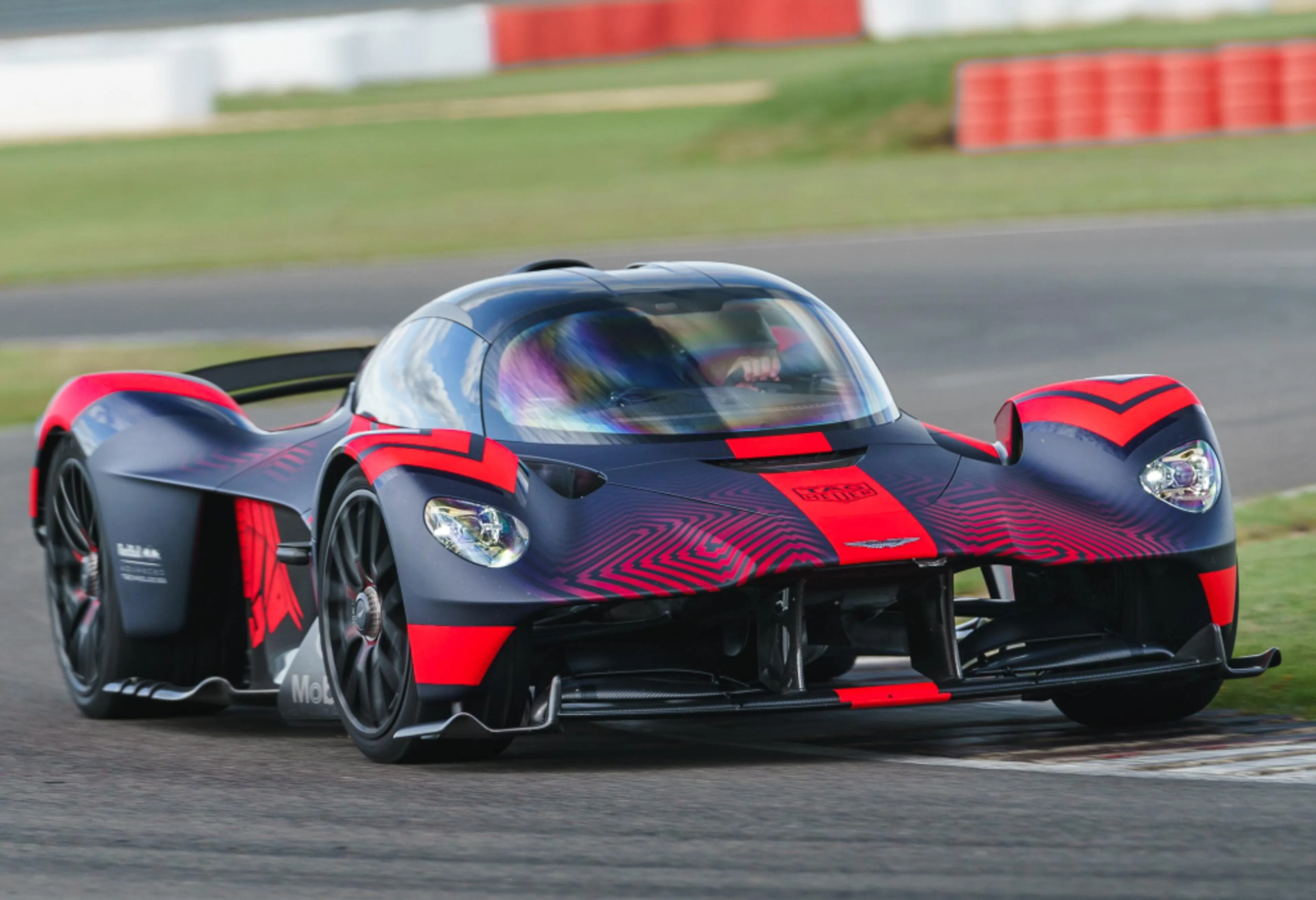 One unit of Aston Martin Valkyrie is coming to PH
