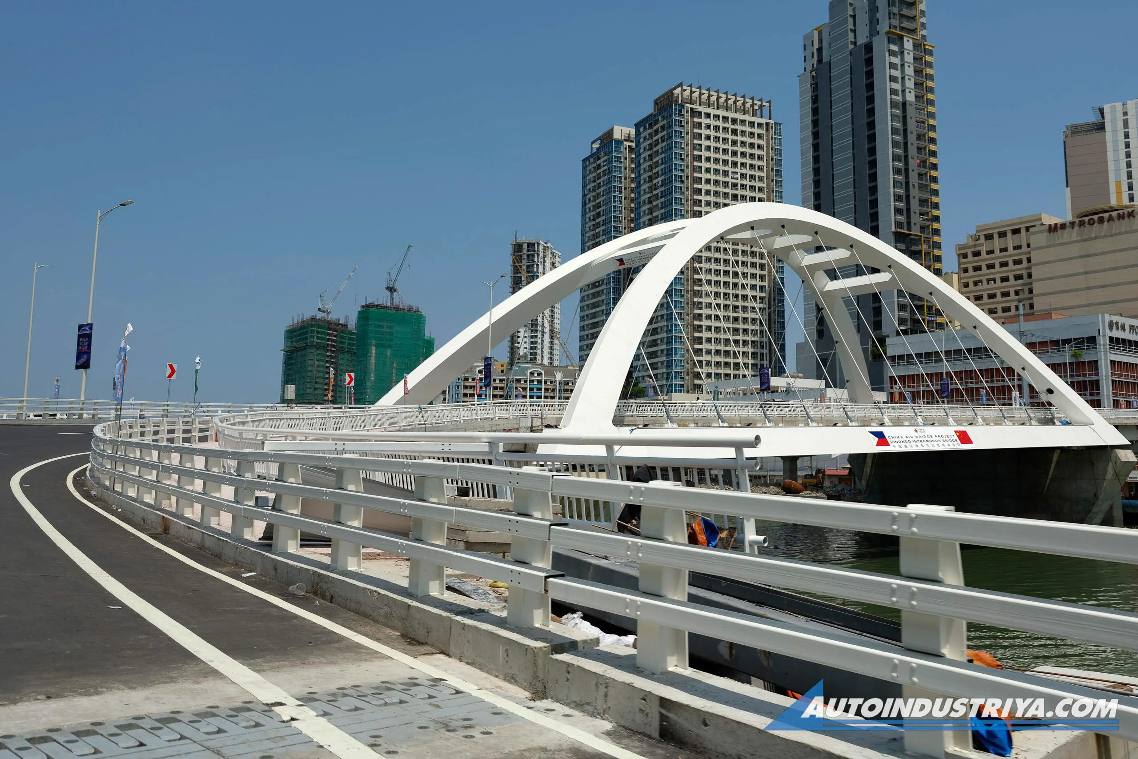 DPWH plans more bridges, expressways in Metro Manila