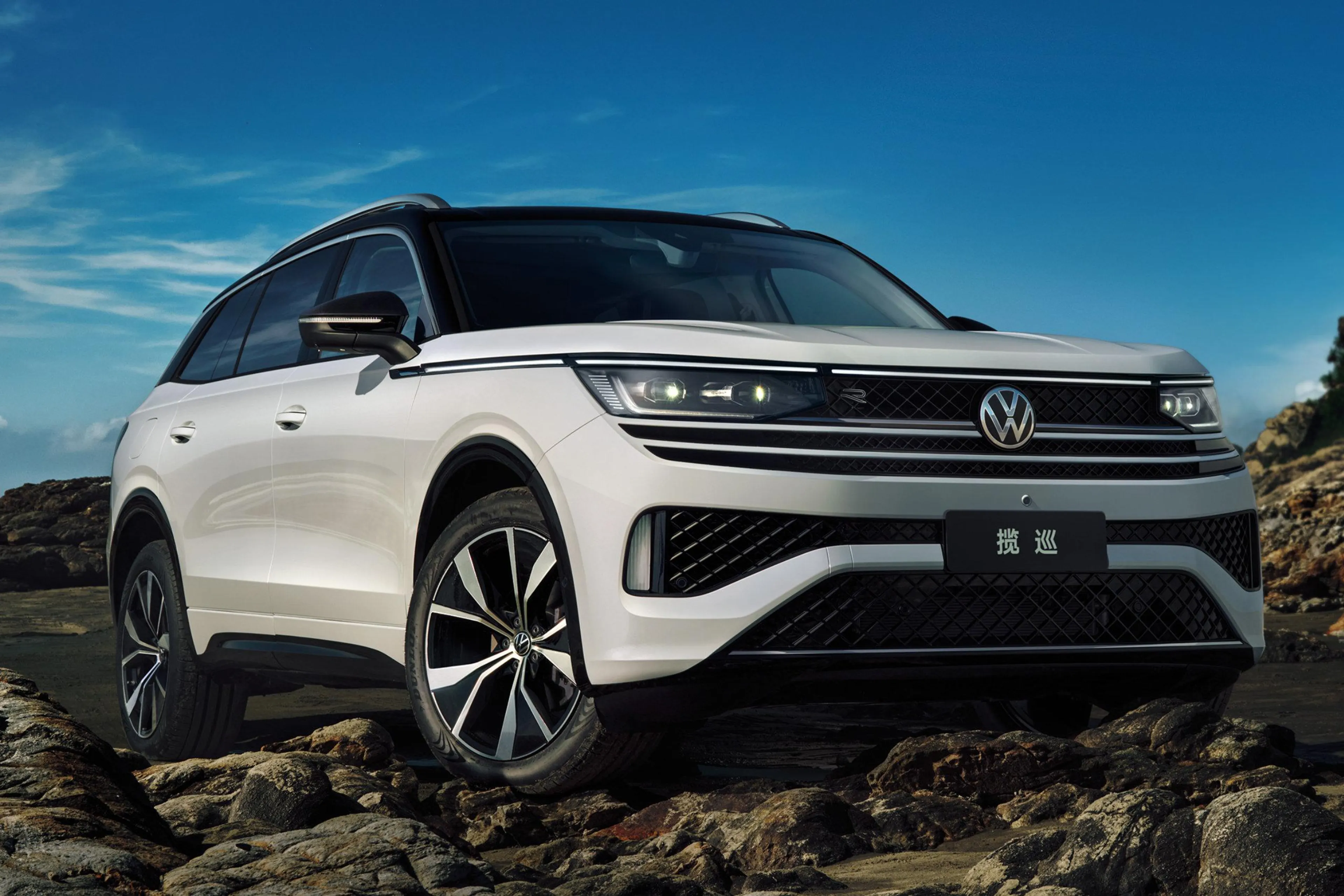 Volkswagen launches sleek, hi-tech Tavendor