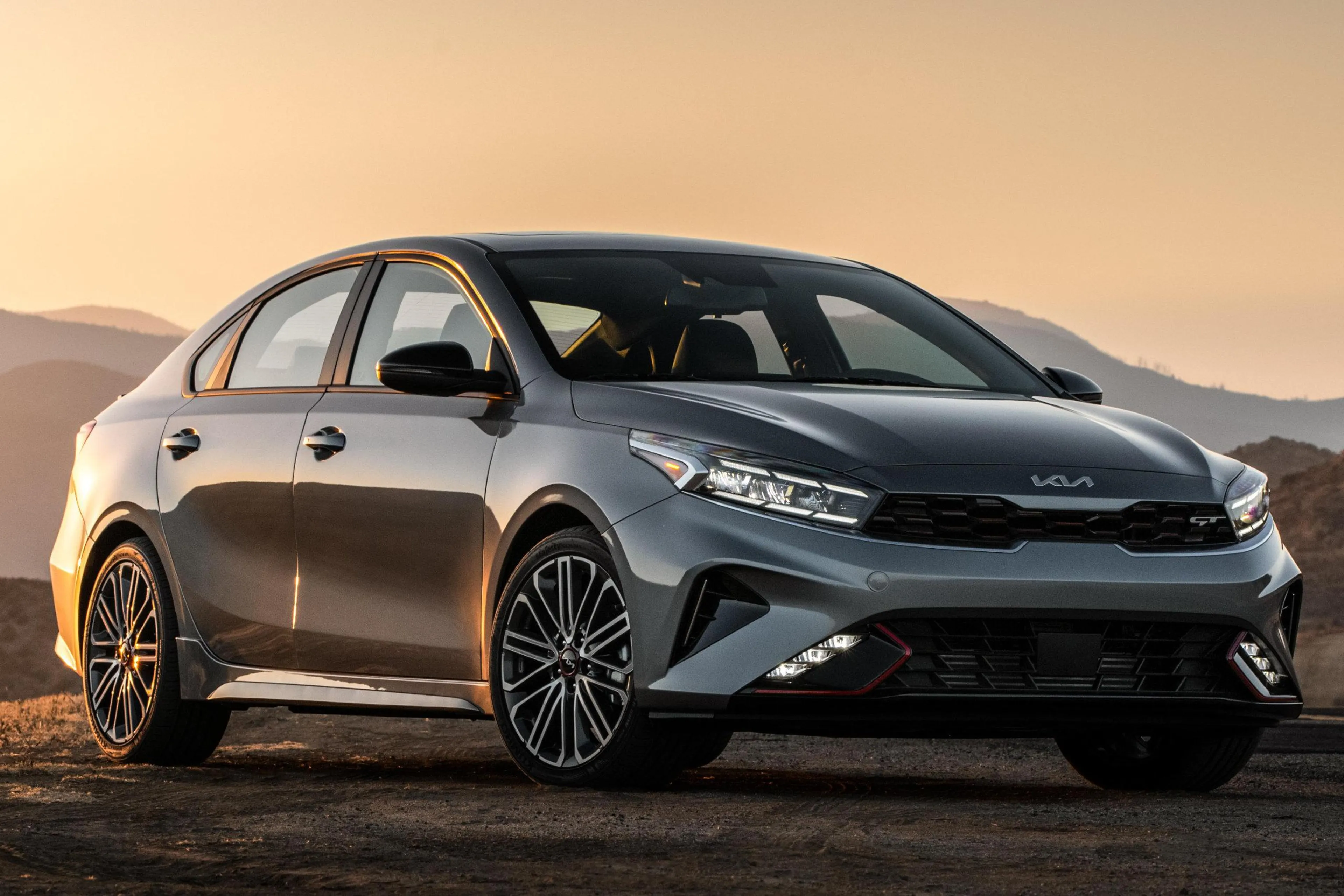 Kia refreshes the 2023 Forte with sportier equipment