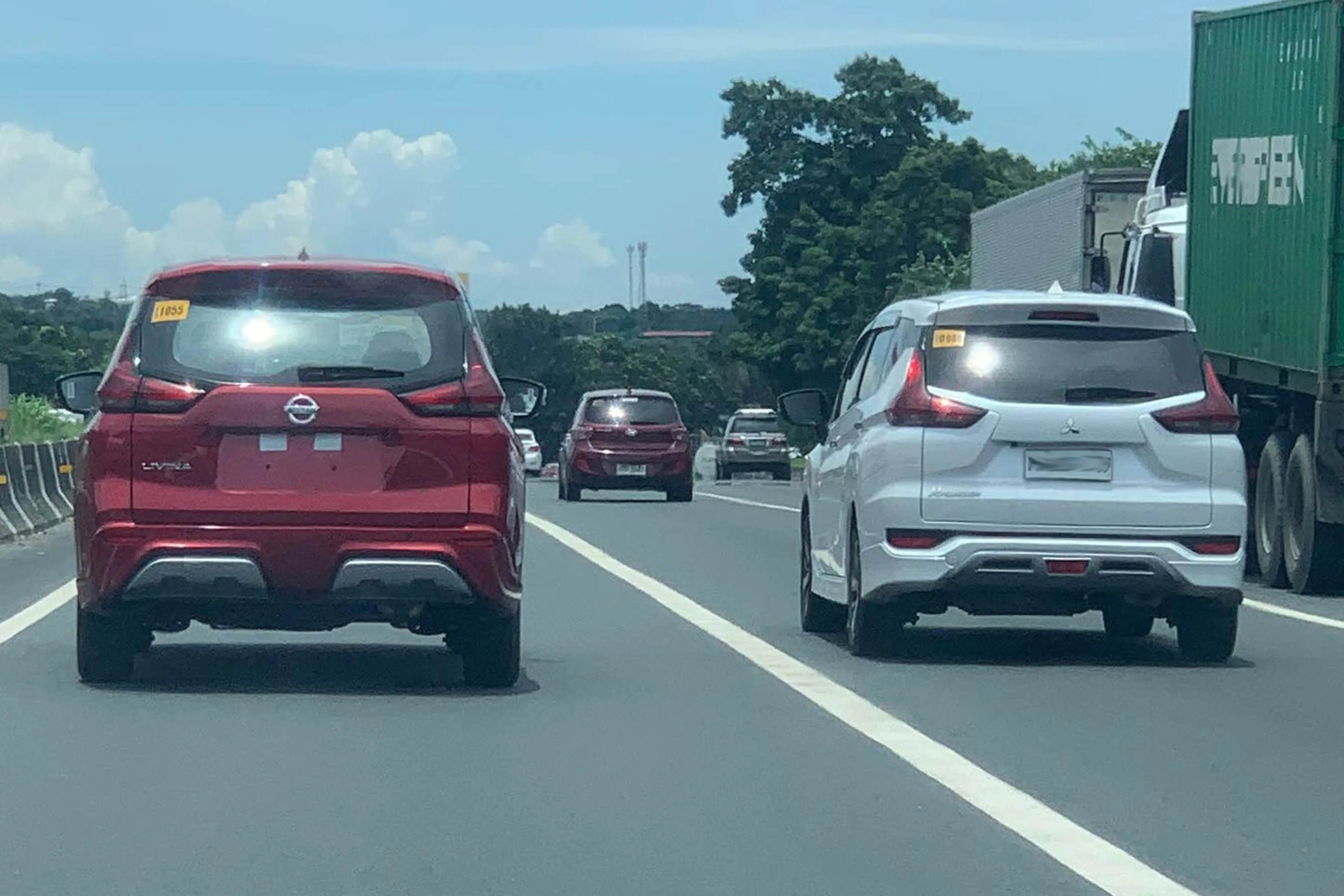 Twinning: 2023 Nissan Livina out and about before PH launch