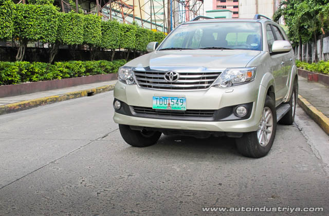 2012 Toyota Fortuner 2.5G