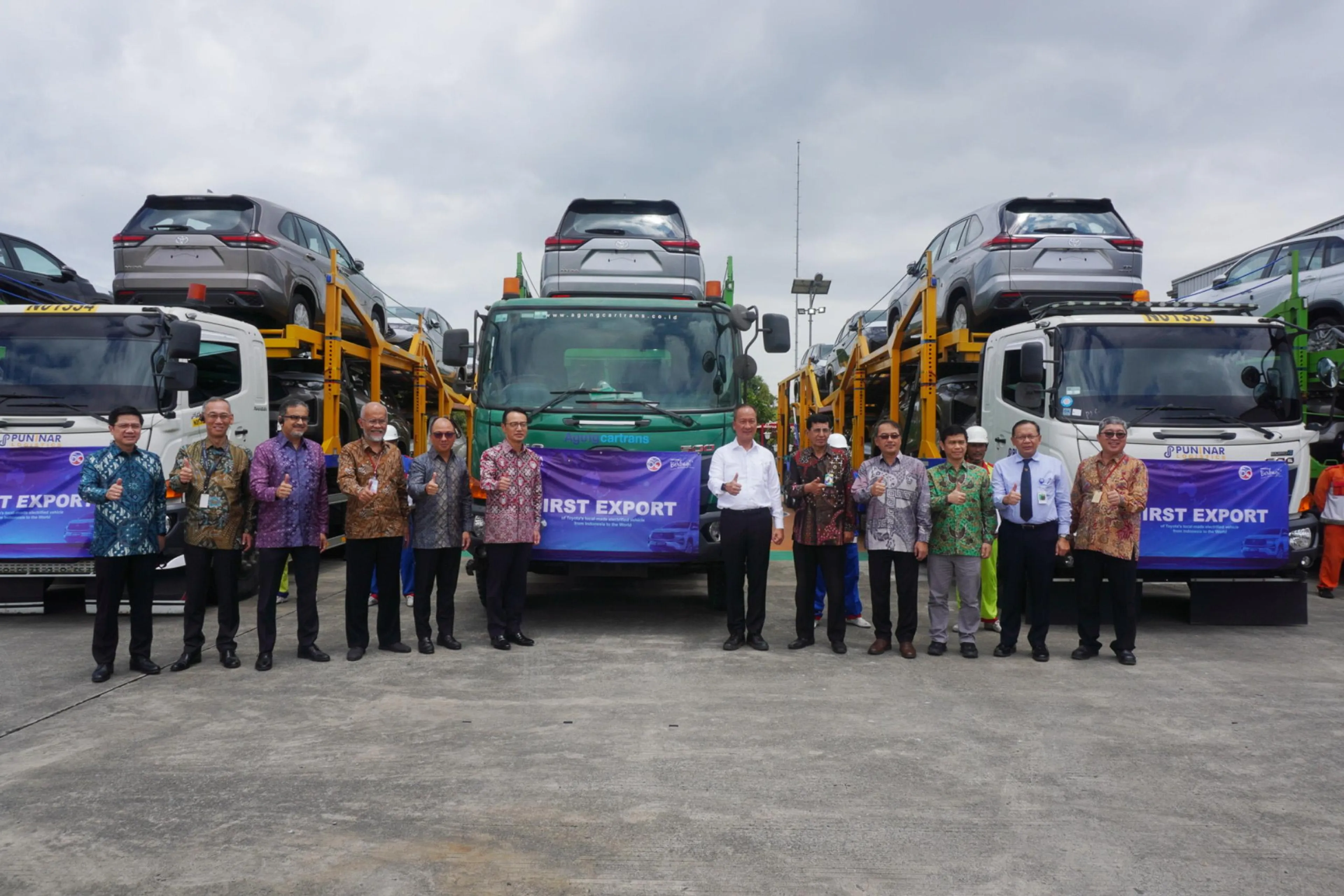 Toyota begins exporting LHD Innova Hybrids from Indonesia