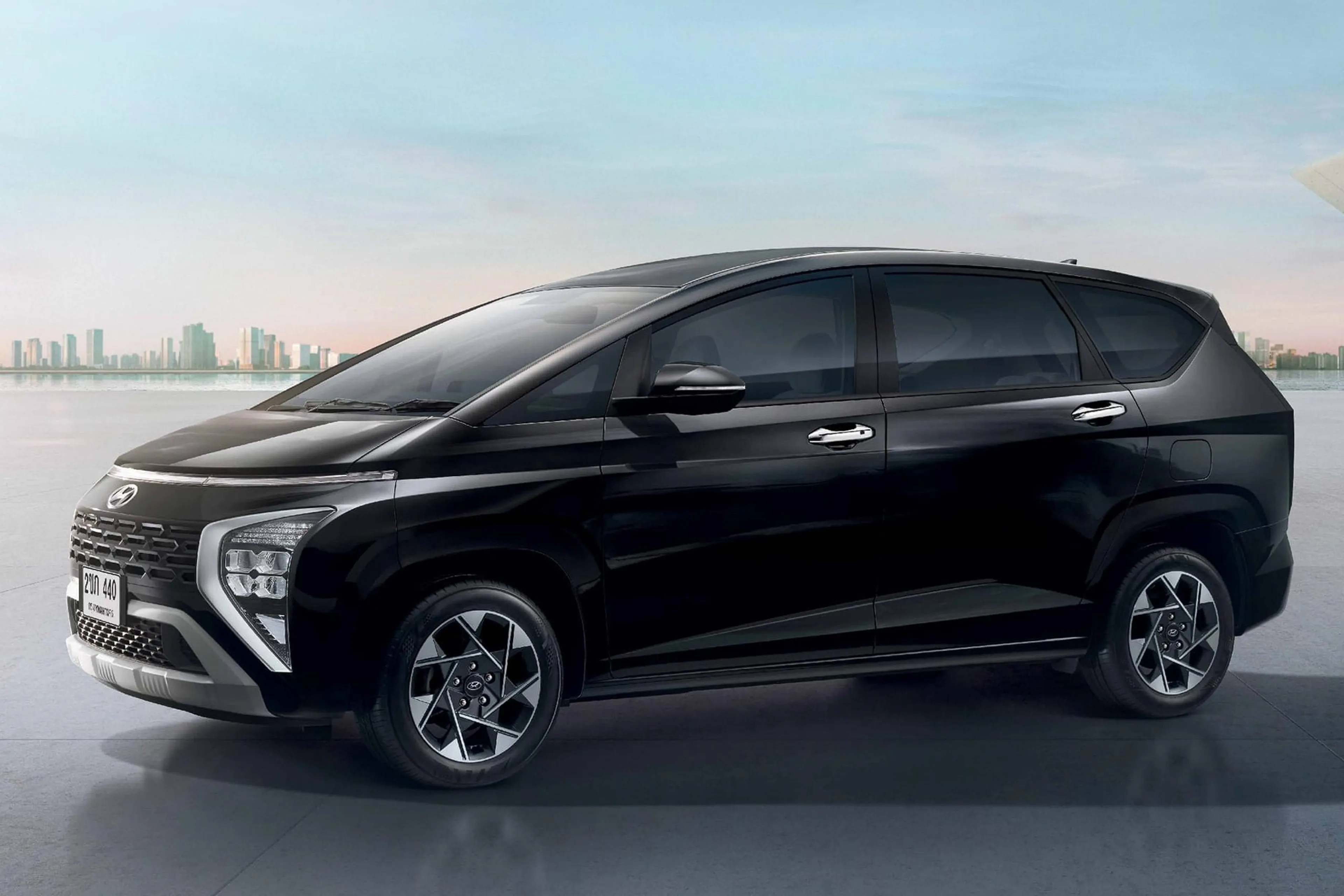 BIMS 2023: Hyundai Stargazer gets updated cabin; will PH get it?