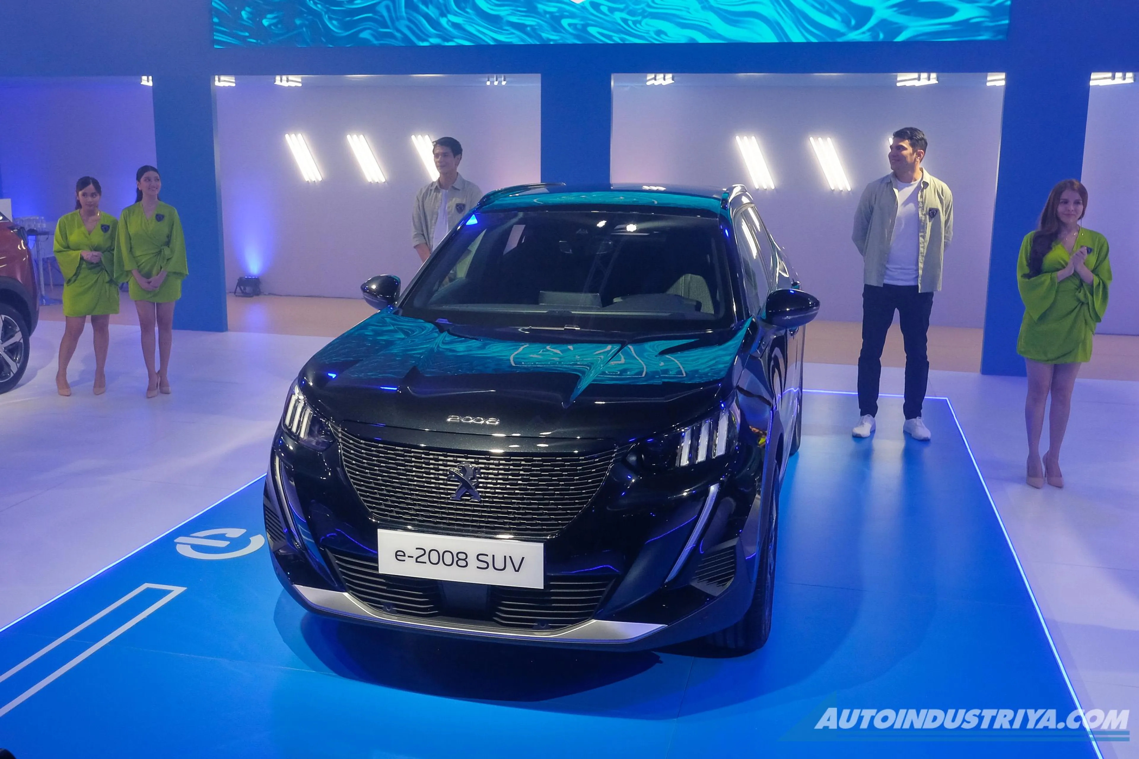 MIAS 2023: Peugeot wants to electrify PH with e-2008 EV