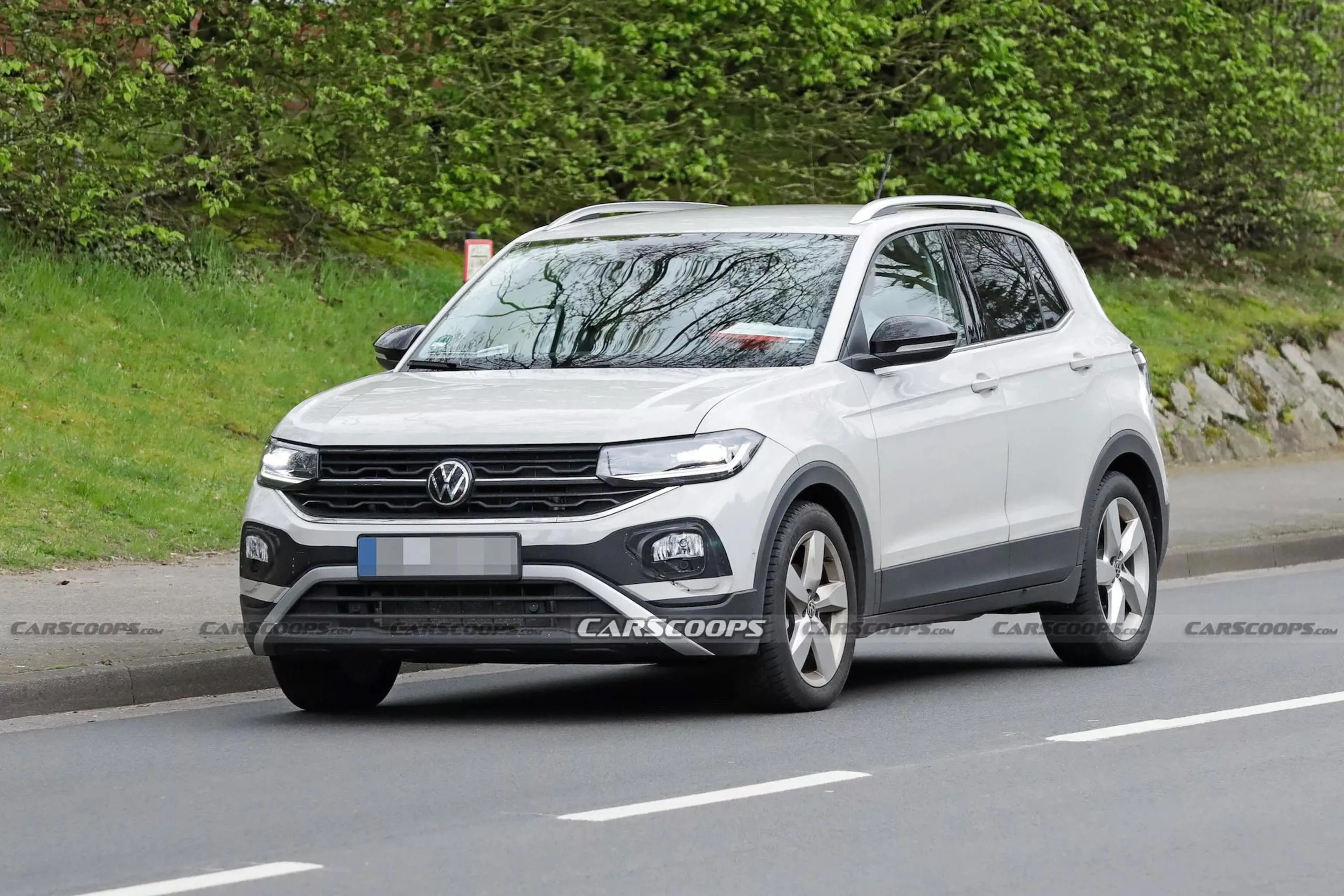 LOOK: Refreshed Volkswagen T-Cross spied with new face
