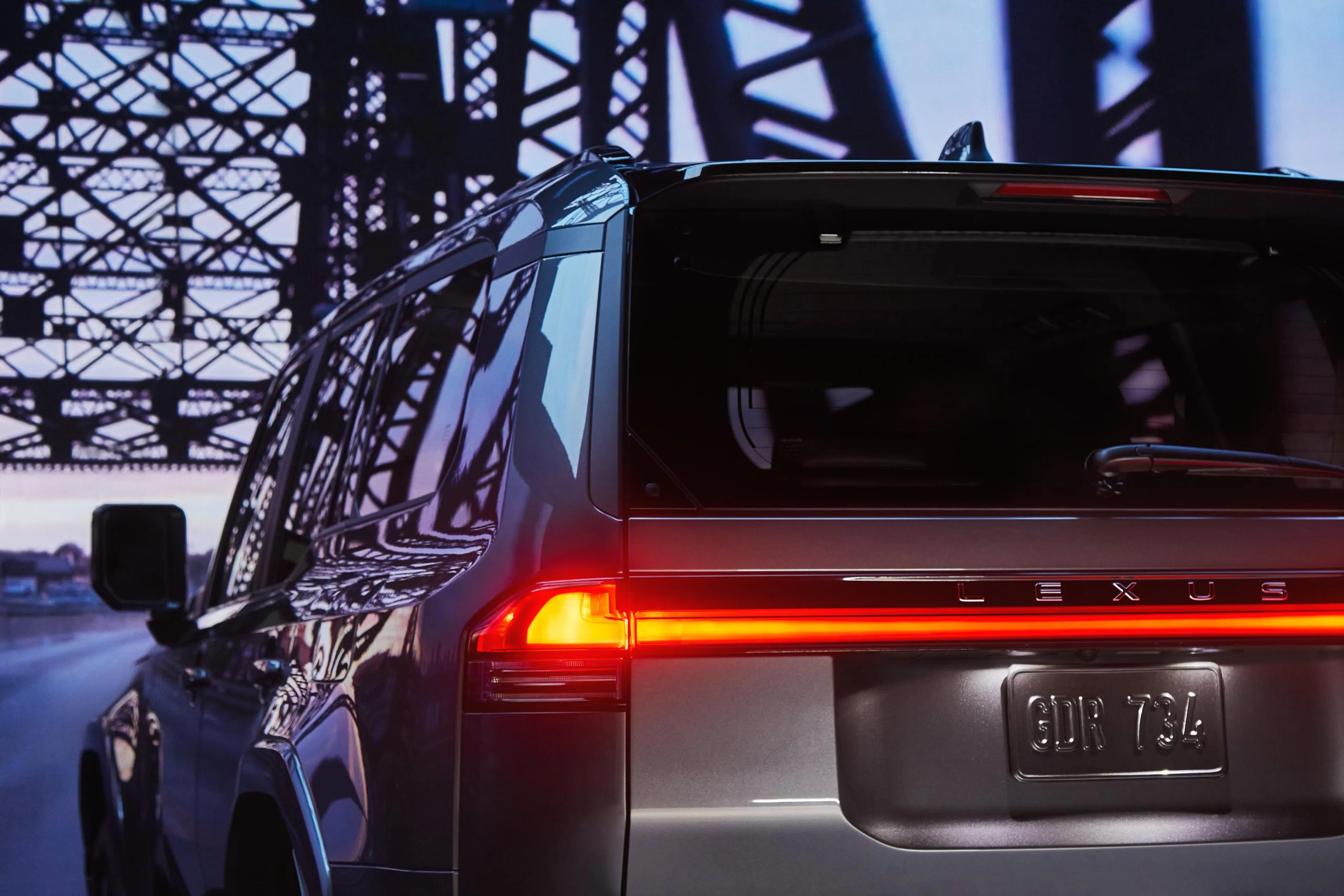 2024 Lexus GX shows off boxy design
