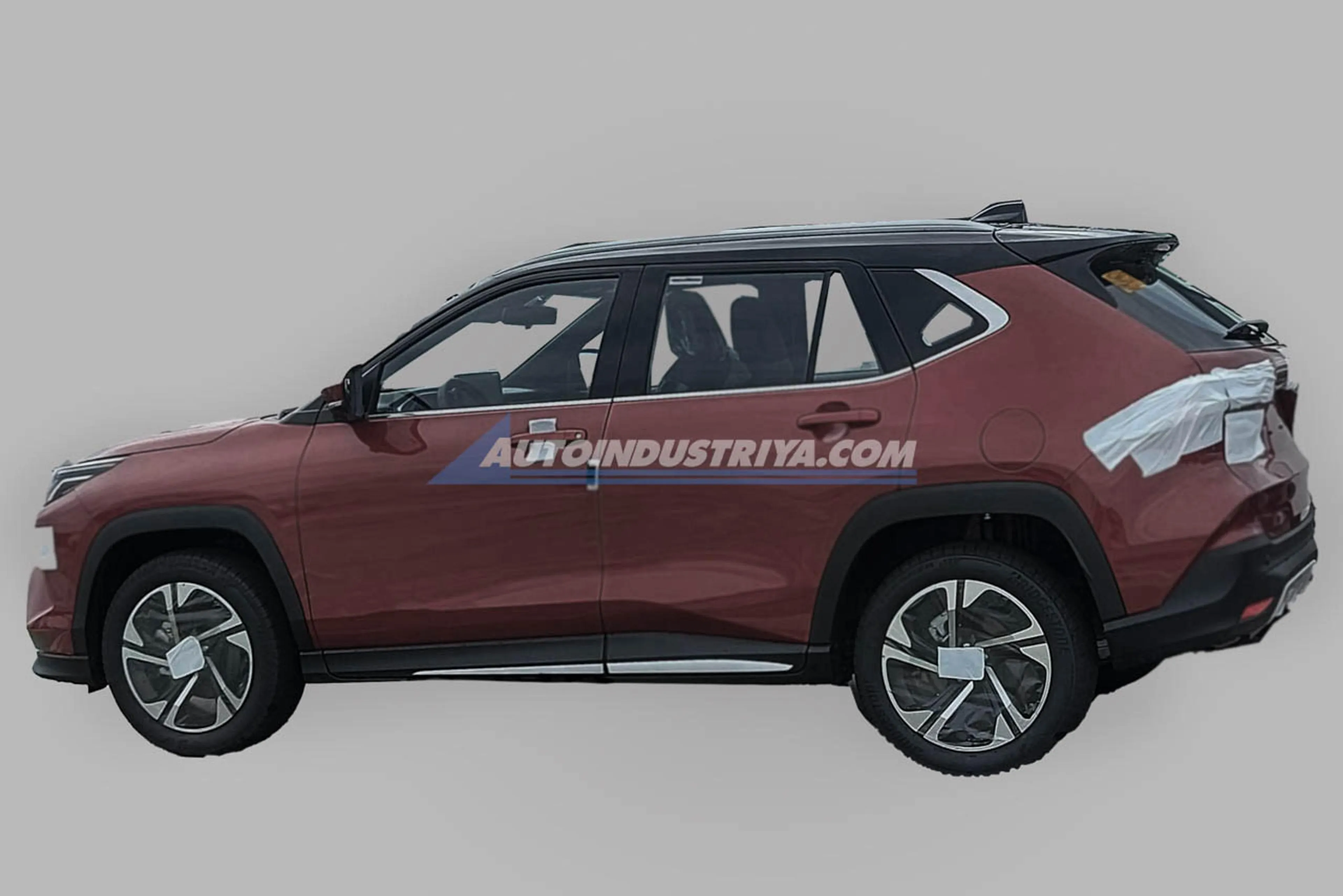 2024 Toyota Yaris Cross starts at PHP 1.199M; Hybrid available