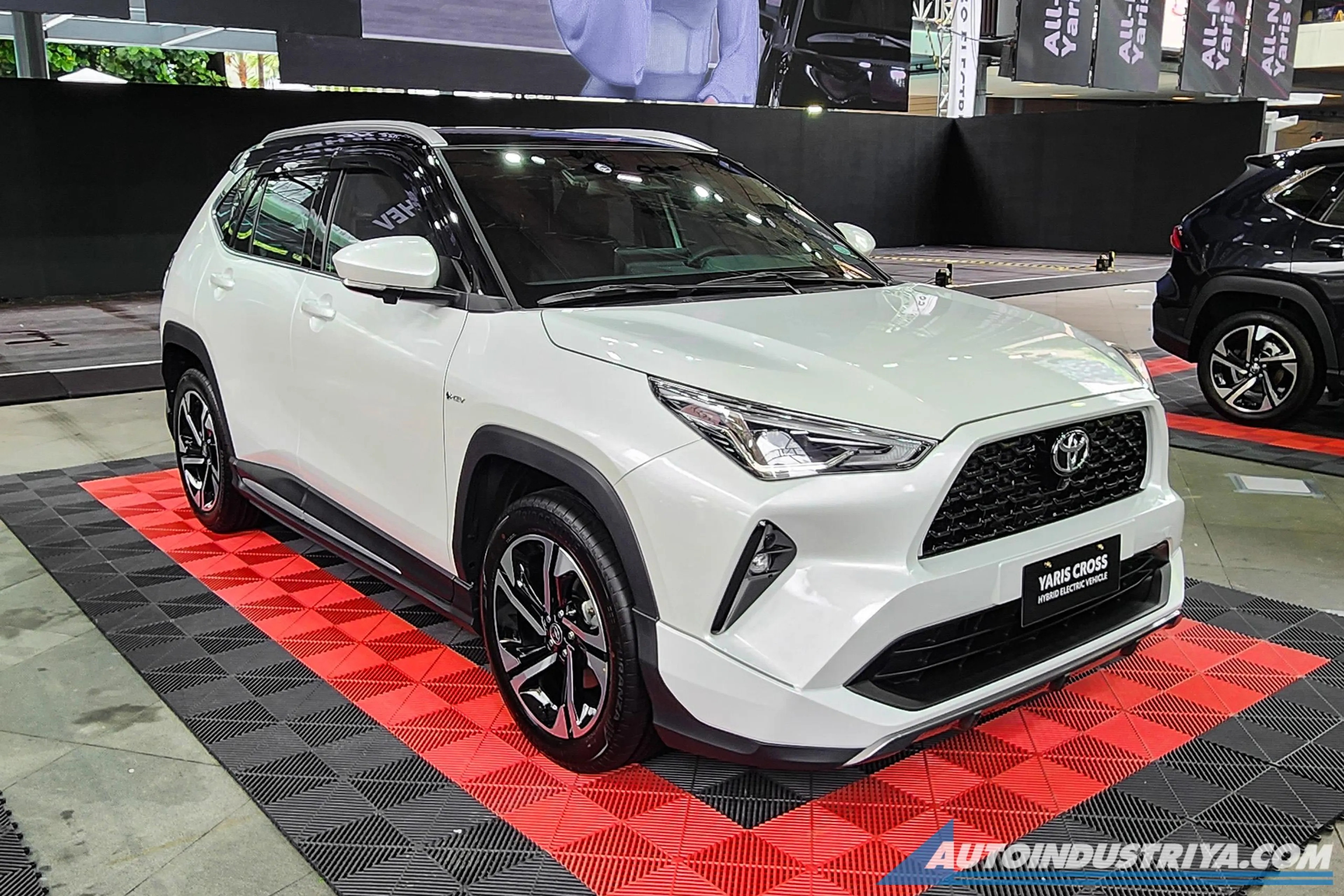 Toyota PH launches 2024 Yaris Cross B-SUV