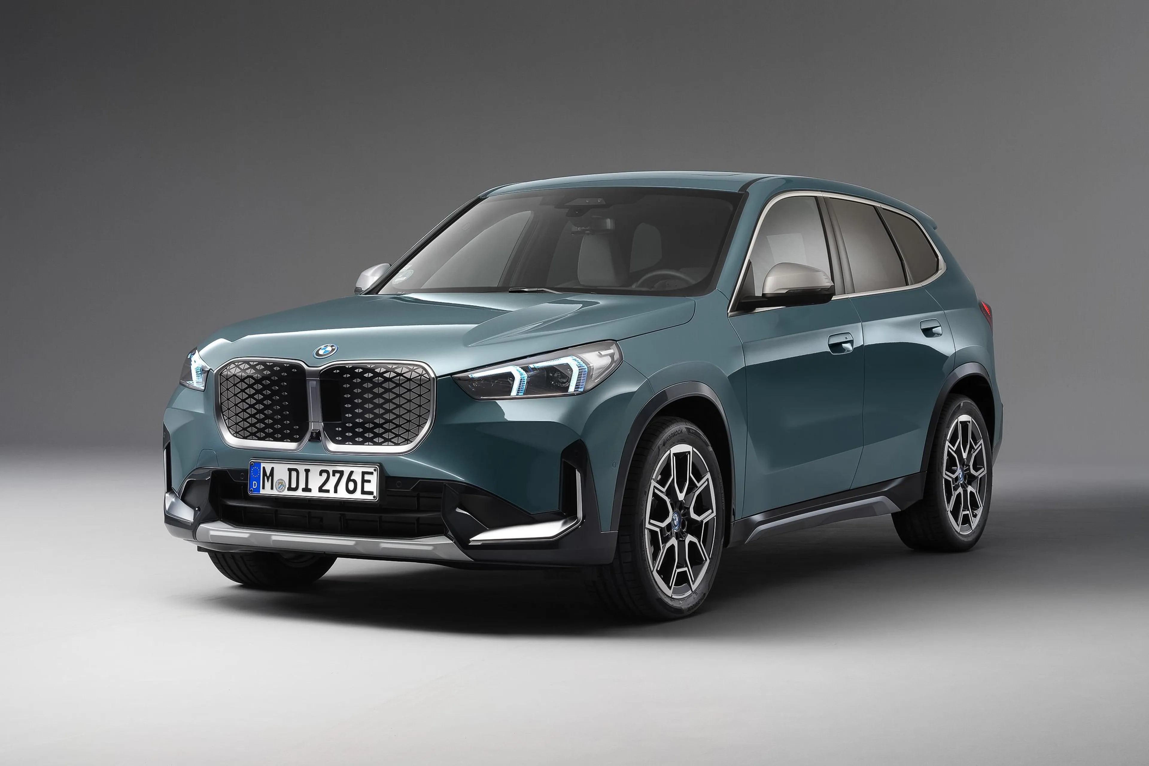BMW reveals entry-level iX1 EV with up to 475 km of range