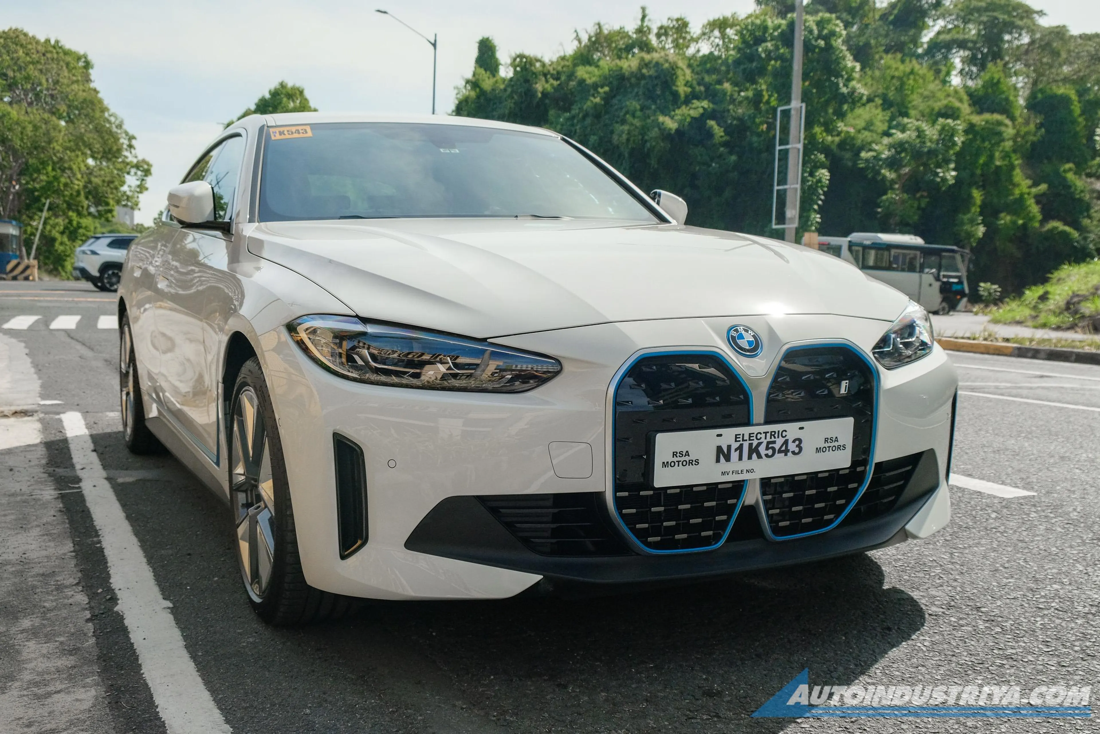Electric 4 Series: 2024 BMW i4 EV is yours for PHP 4.490M