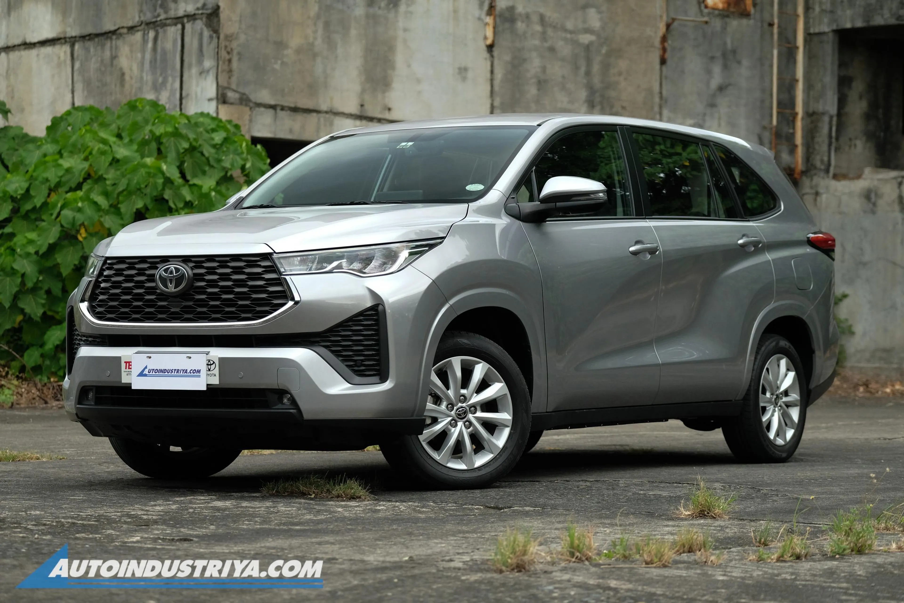 2024 Toyota Innova Zenix 2.0V CVT