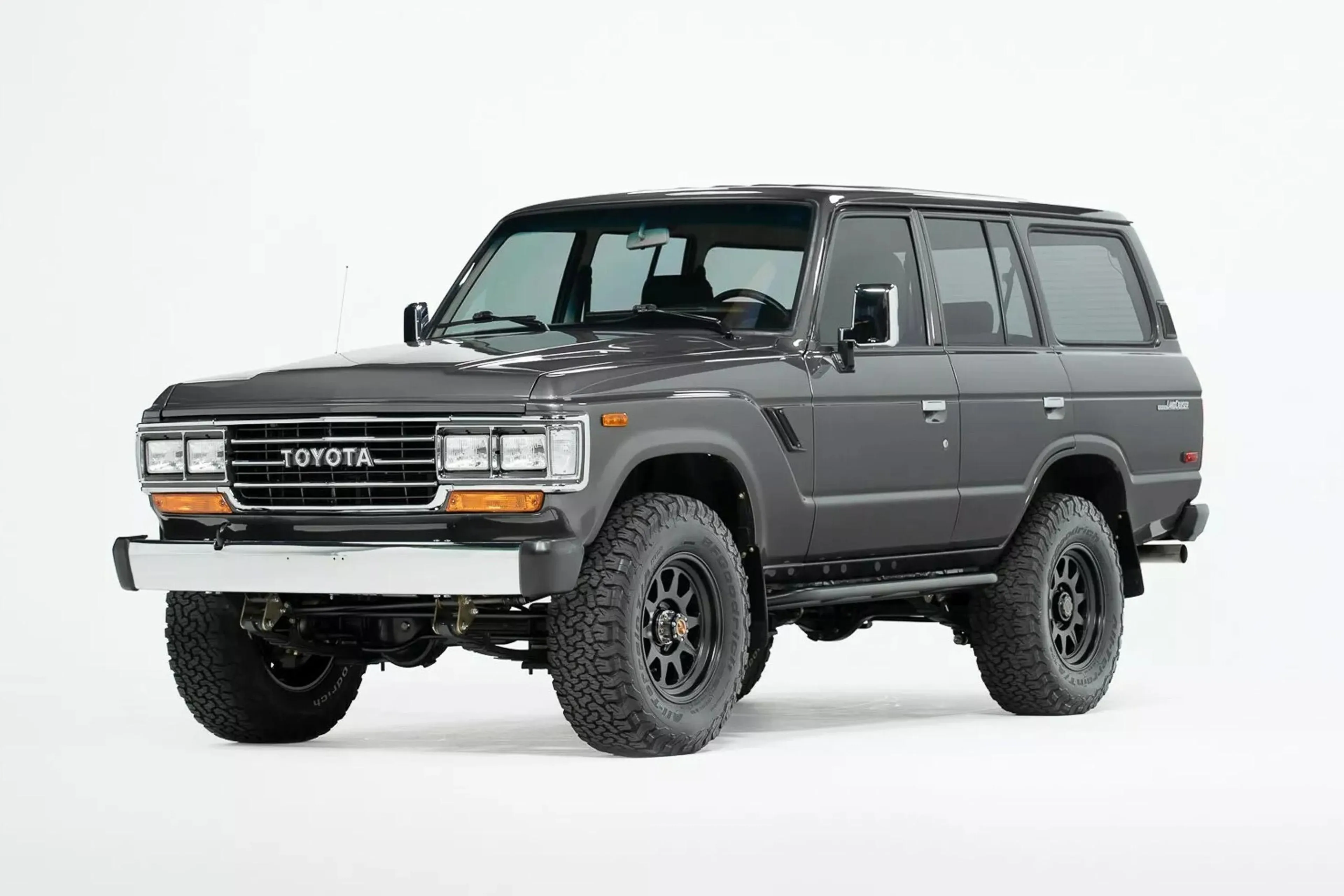 This restomodded Toyota LC60 packs a 6.2L LS3 V8