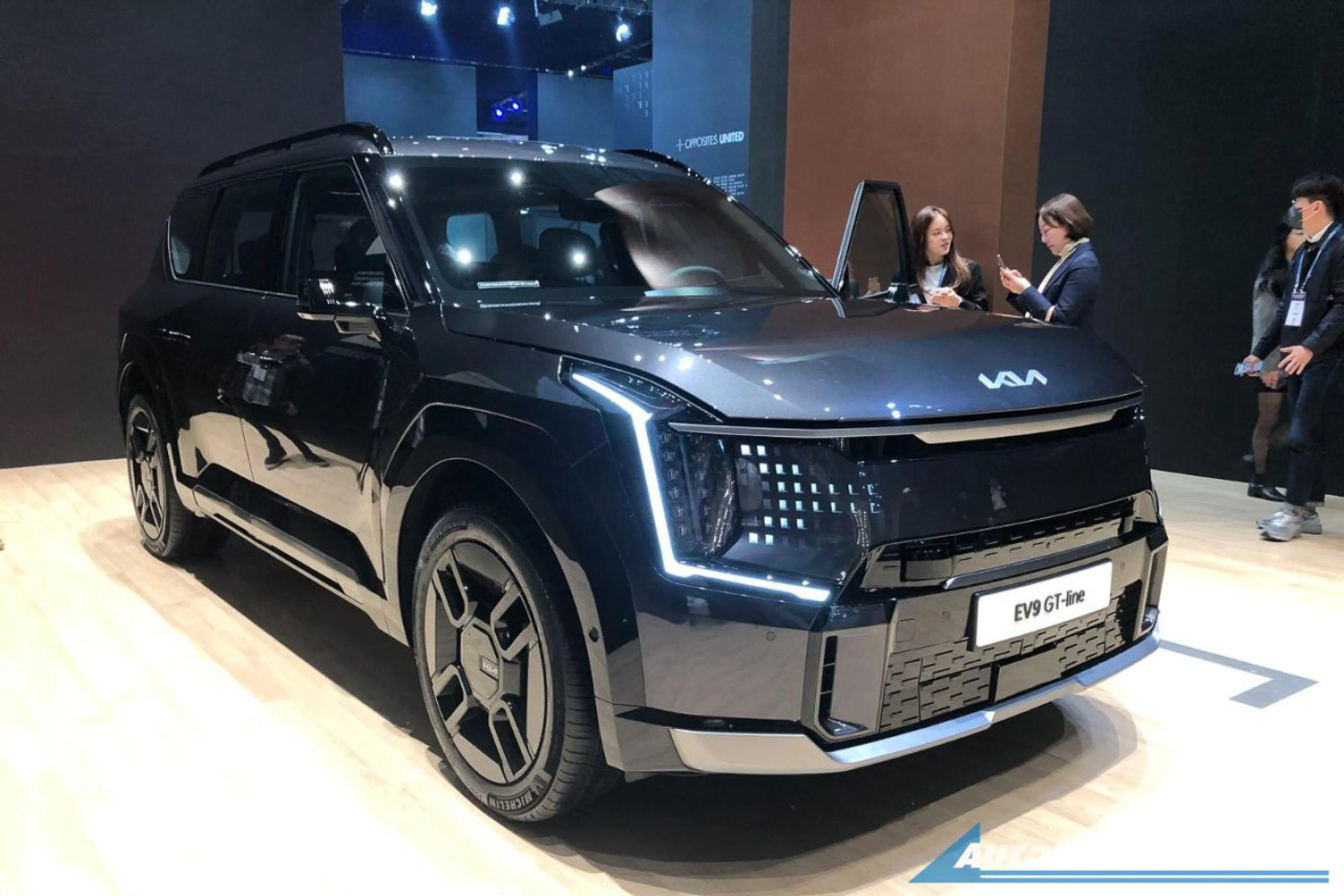Kia EV9 coming to PH this year but...
