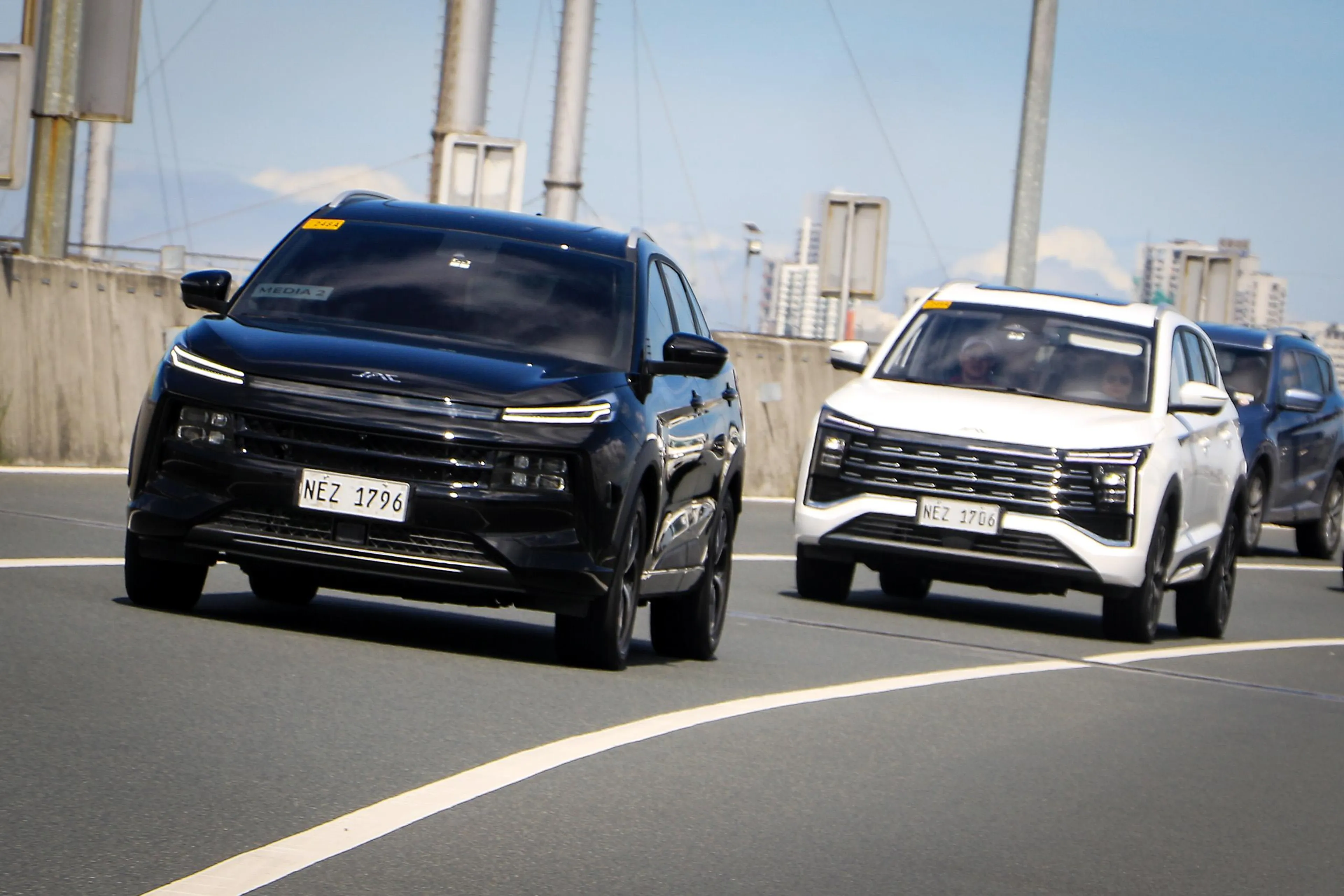 First Drive: 2024 JAC JS6, JS8 are fully loaded and ready to roll