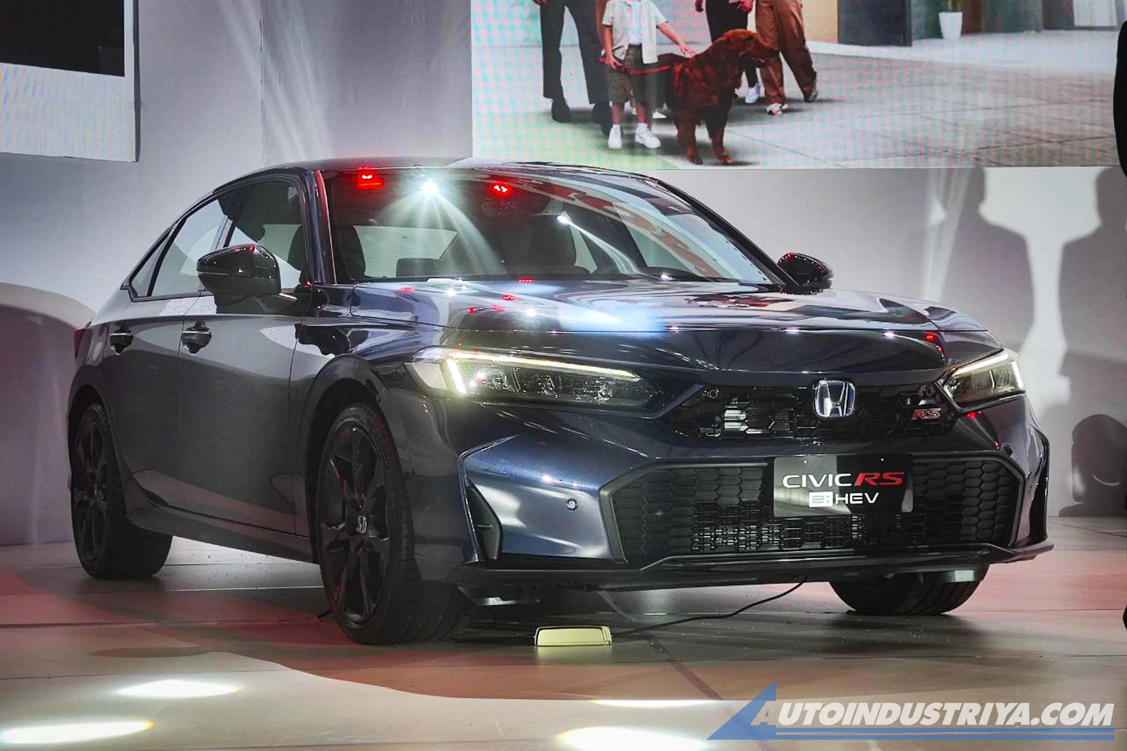 2025 Honda Civic e:HEV previewed in PH