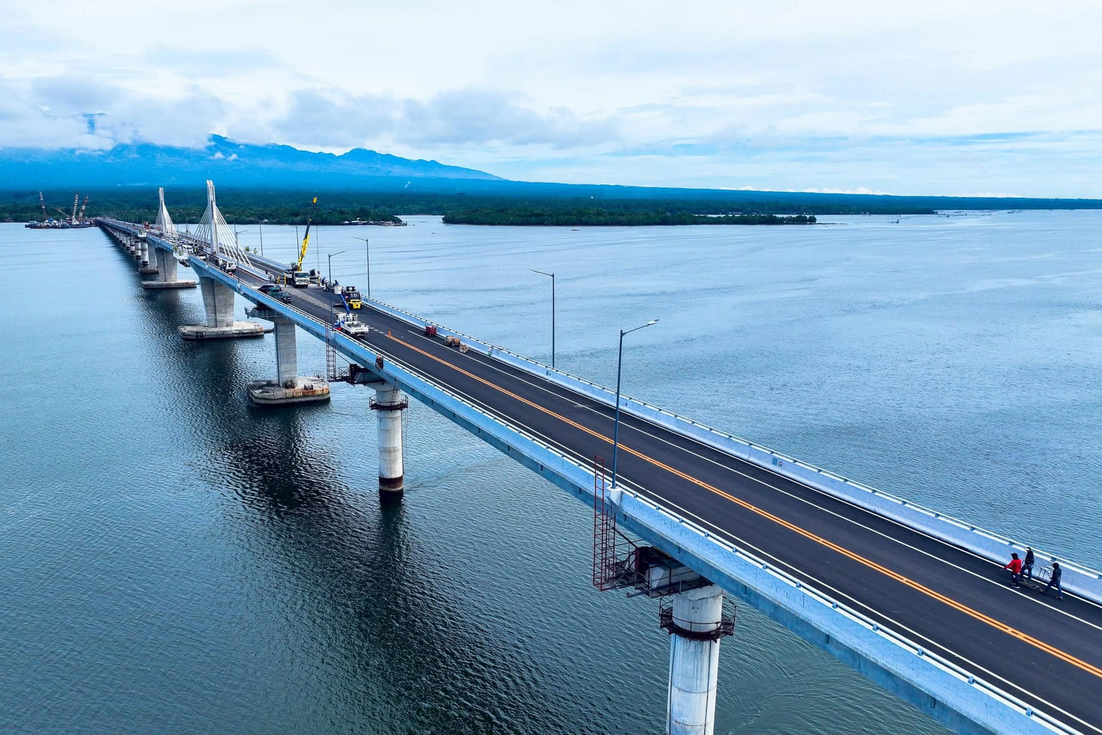 Panguil Bay Bridge connecting Lanao Del Norte, Misamis Occidental opens