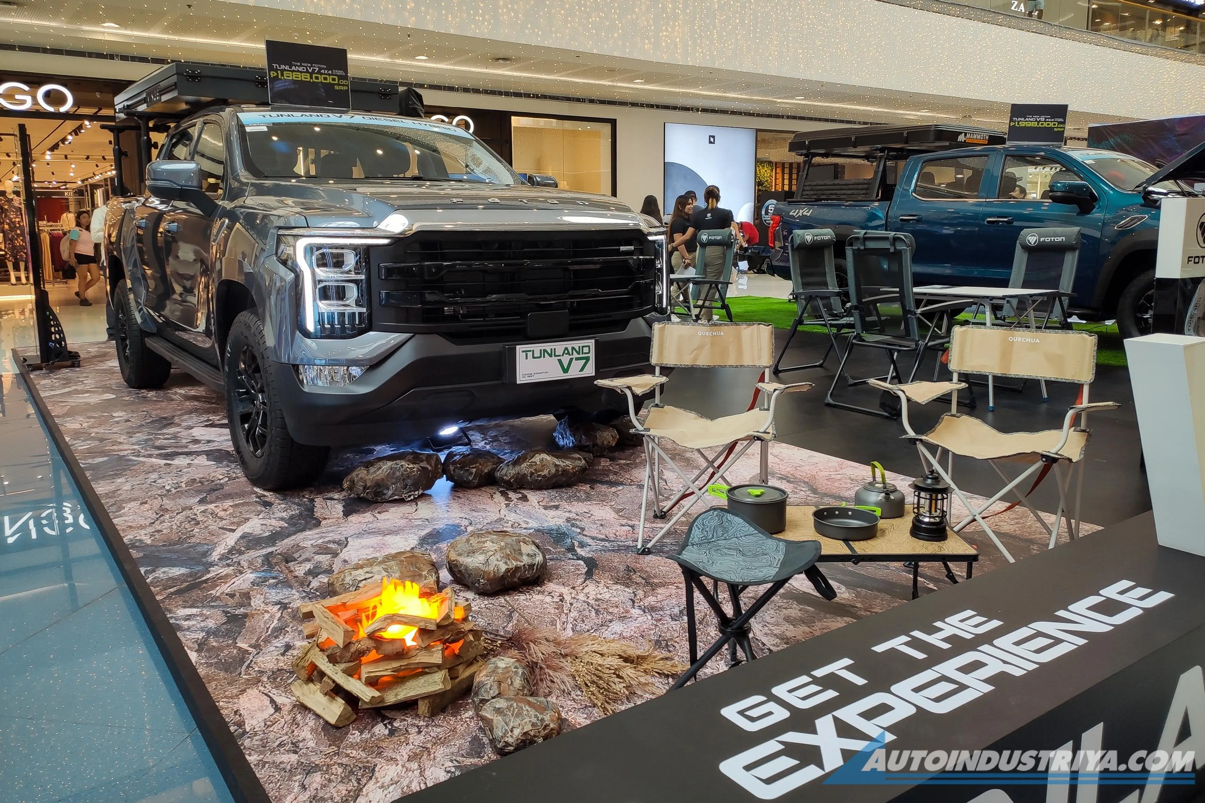 Foton Motor PH takes the Tunland V7, V9 on a mall tour