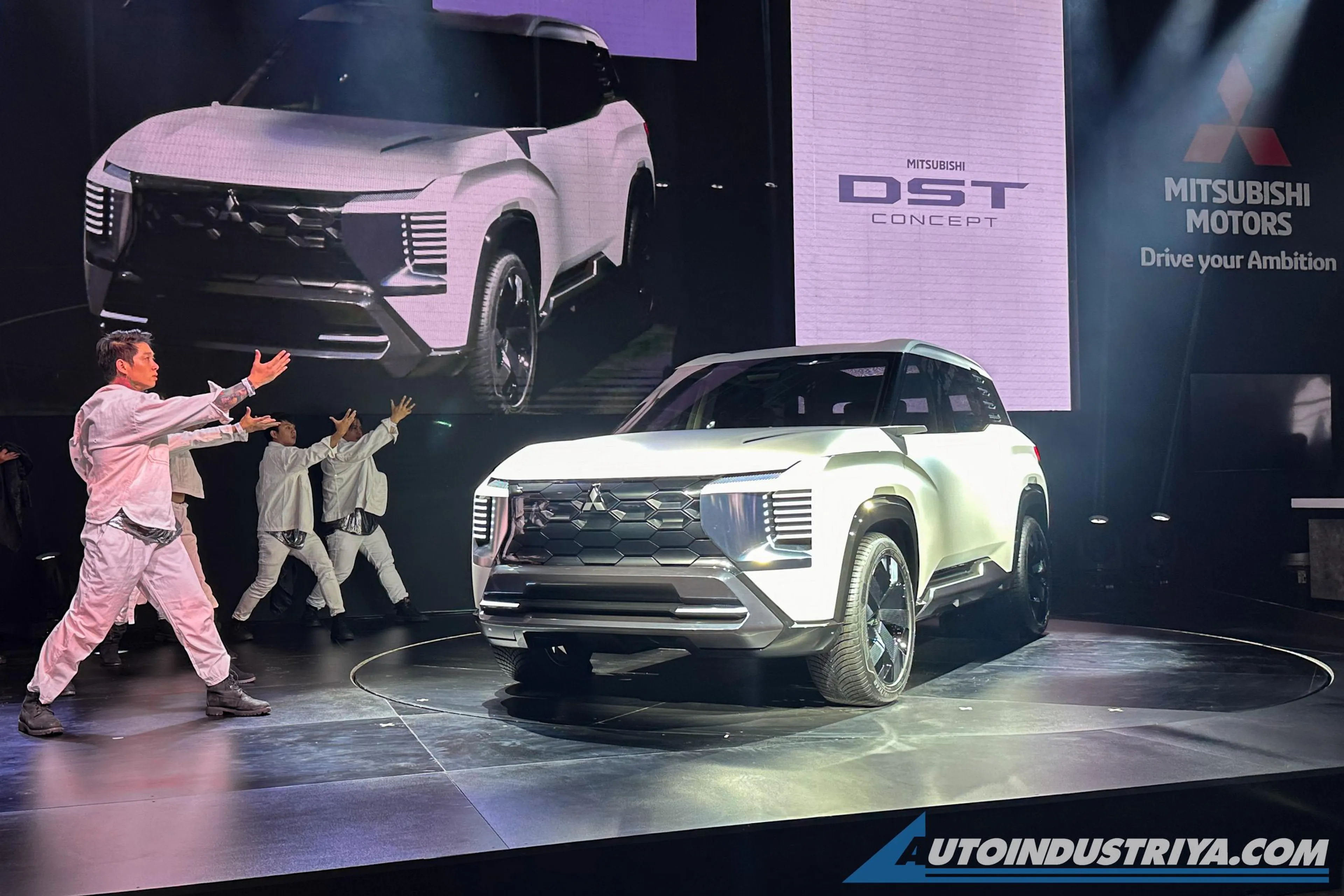 PIMS 2024: Mitsubishi DST Concept makes world premiere