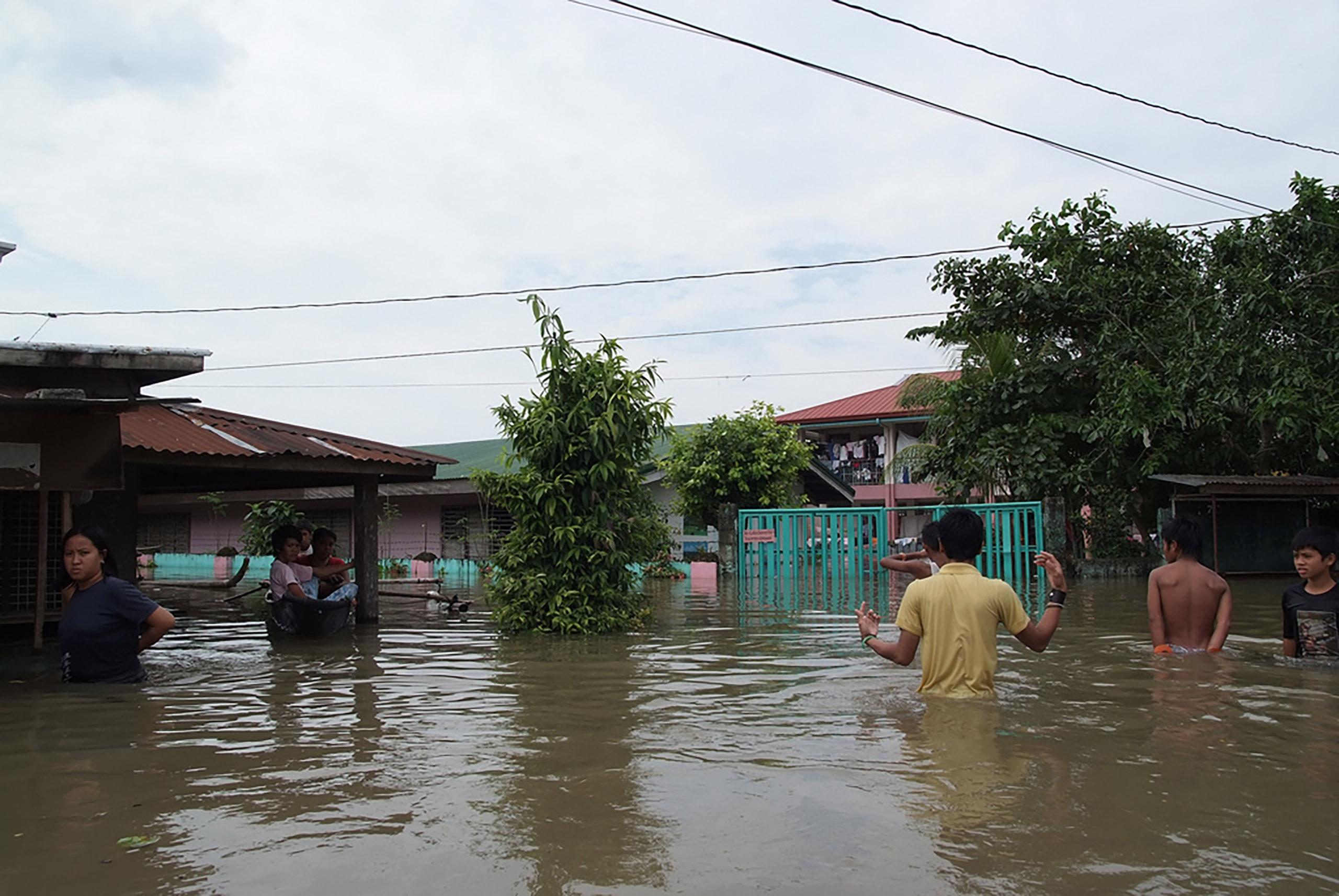 Flood control and Laguna de Bay