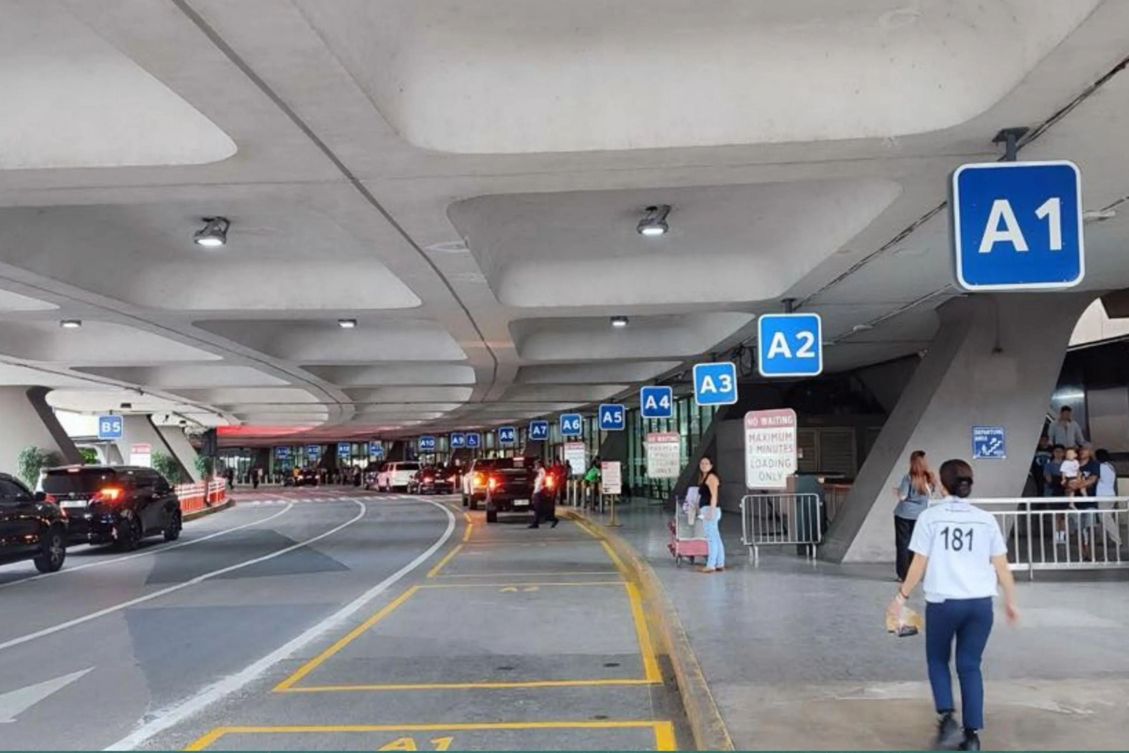 SMC ends VIP-only driveway at NAIA Terminal 1