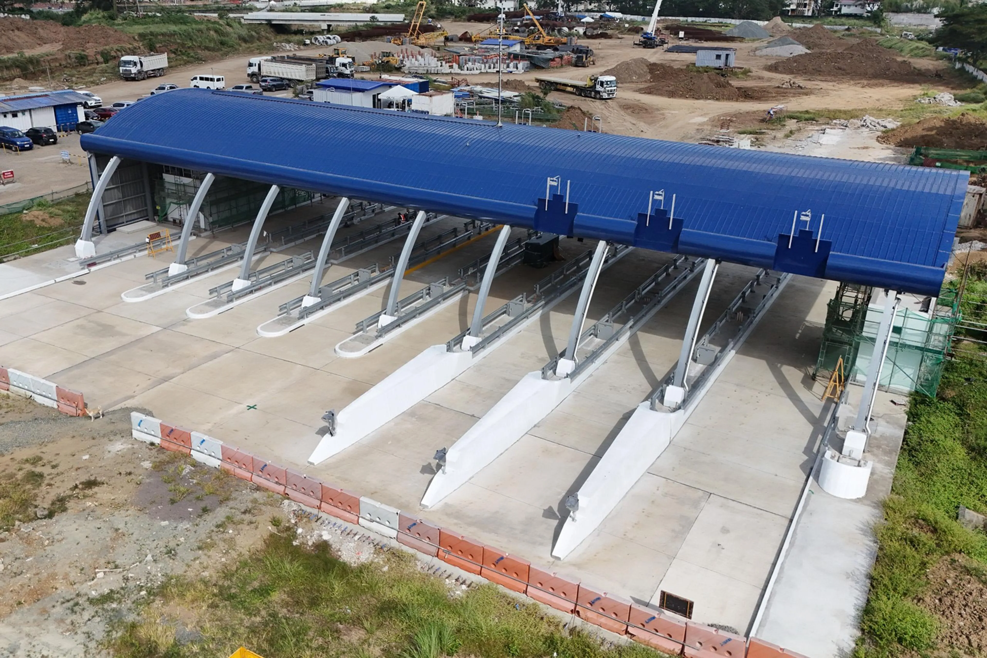 CALAX Governor's Drive Interchange nearing 40% completion