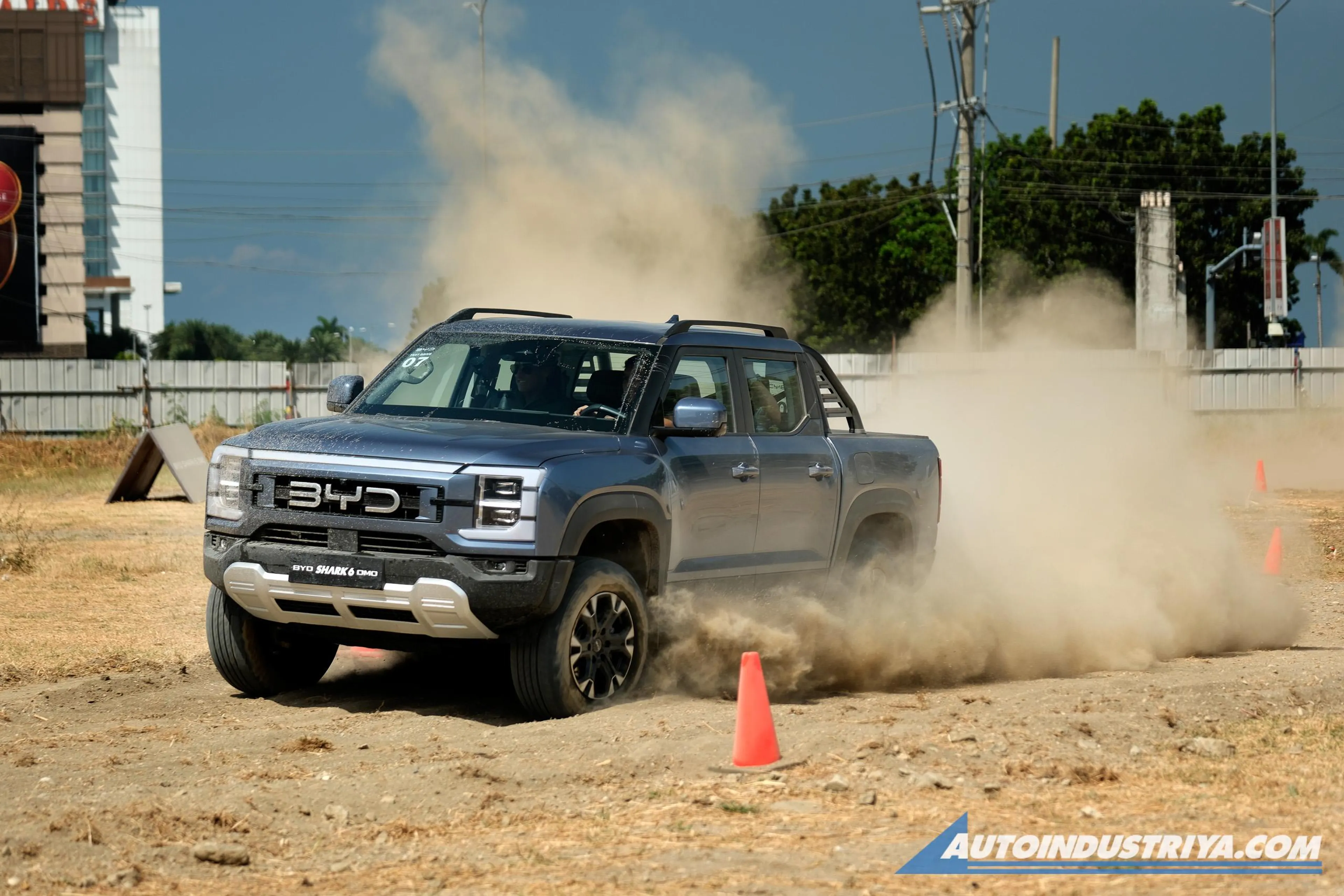 Launched: 2025 BYD Shark 6 is the first PHEV pickup in PH