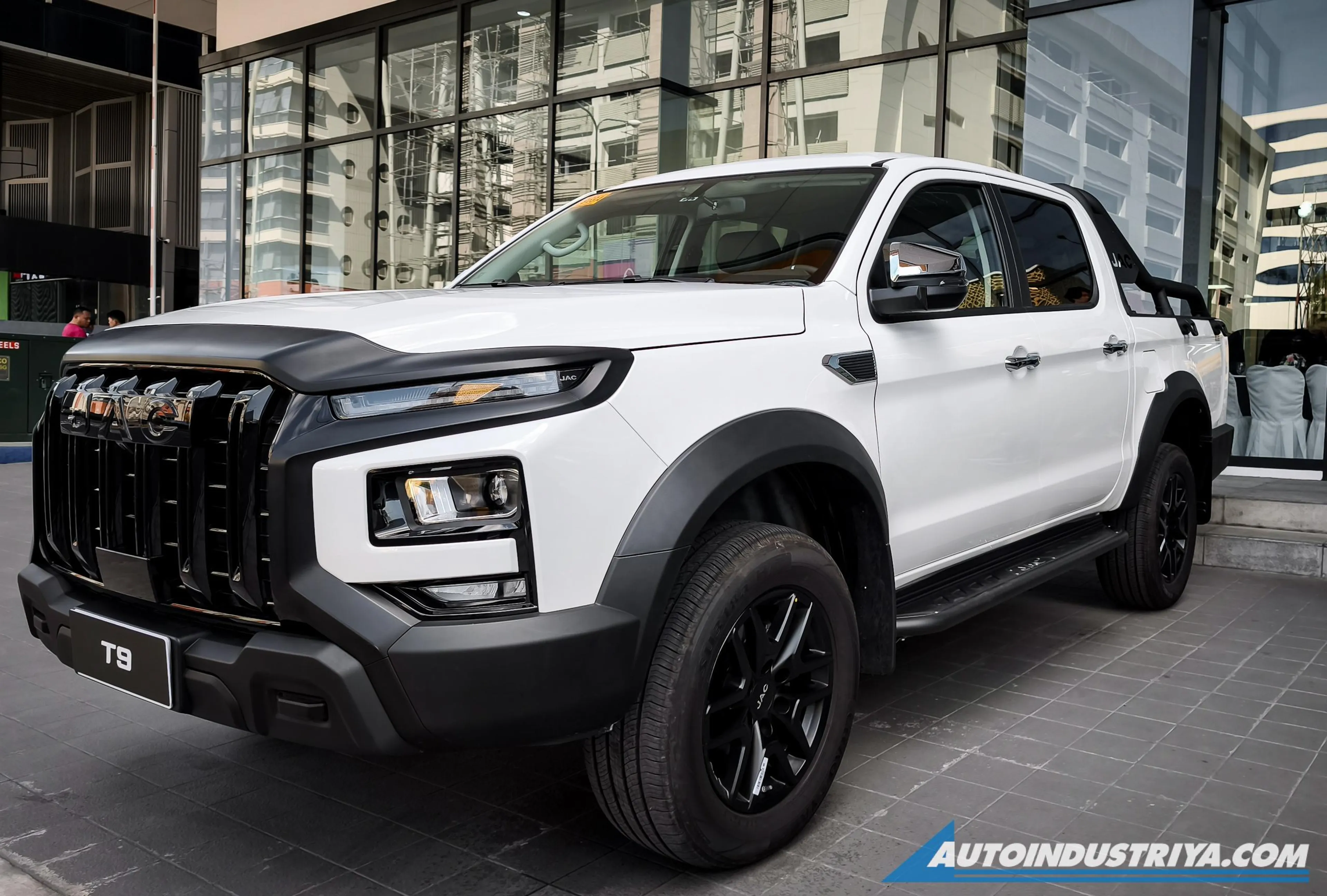 PH-spec JAC T9 pickup gets multi-link rear suspension