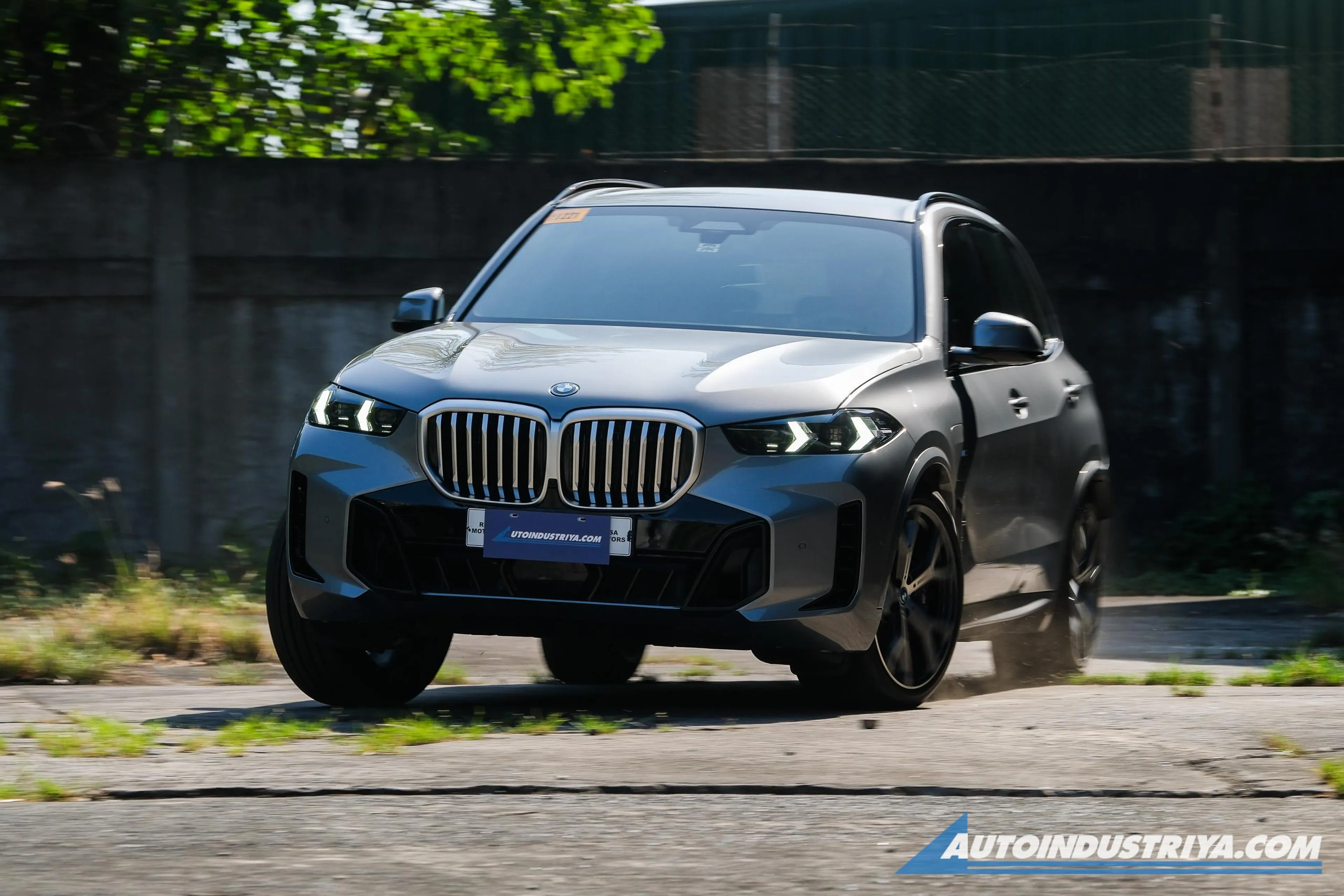 2025 BMW X5 xDrive50e M Sport PHEV