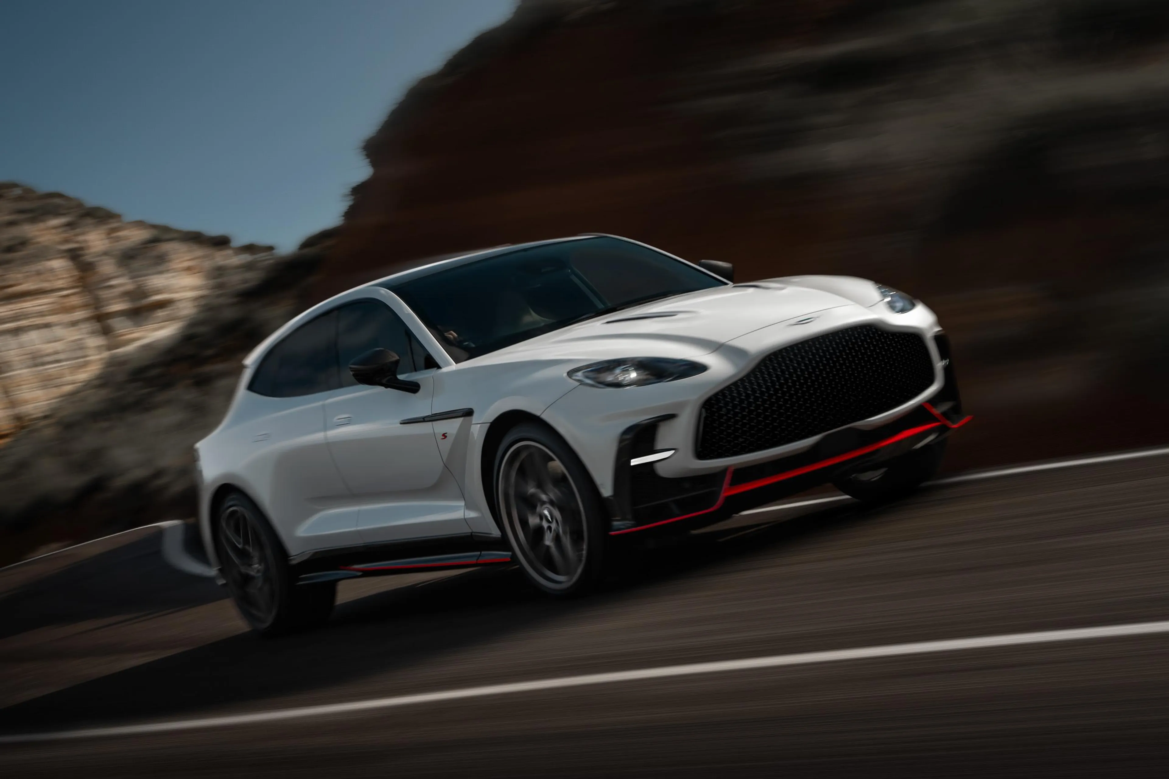 Look out Purosangue: Aston Martin unleashes 727 HP DBX S