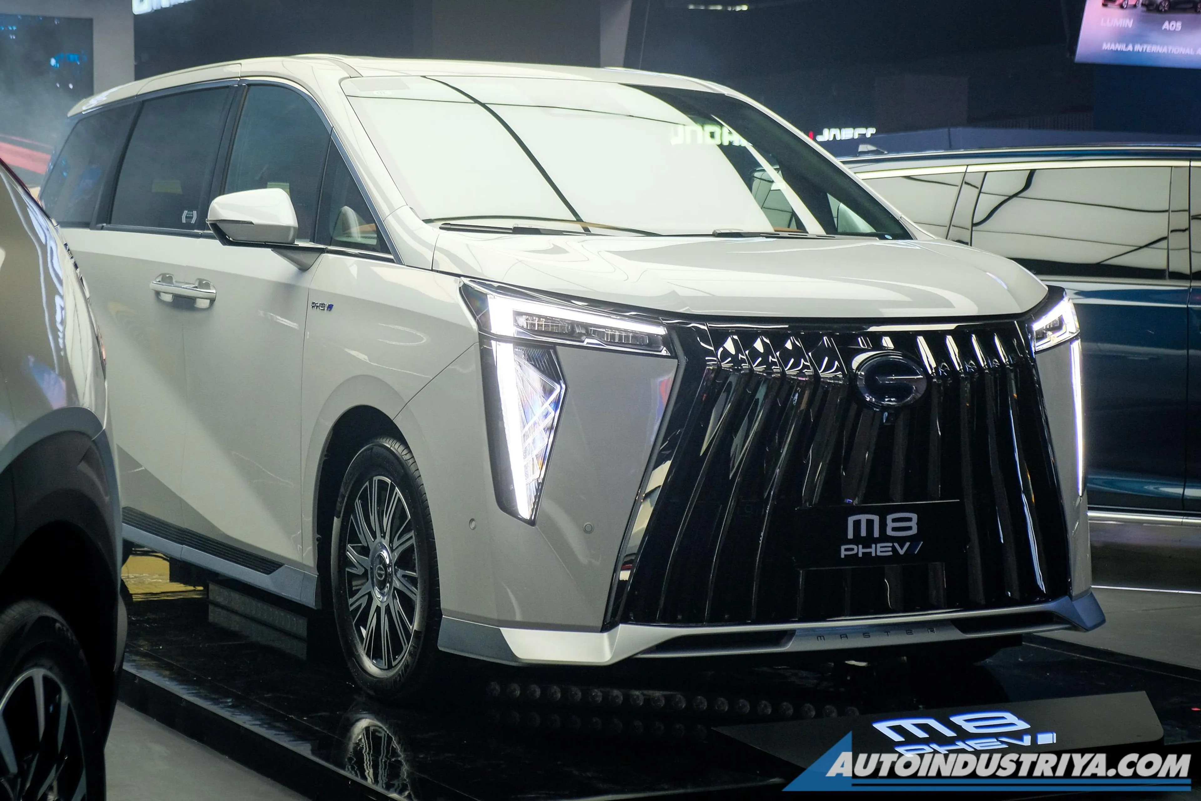 GAC M8 PHEV gets approval from the LTO