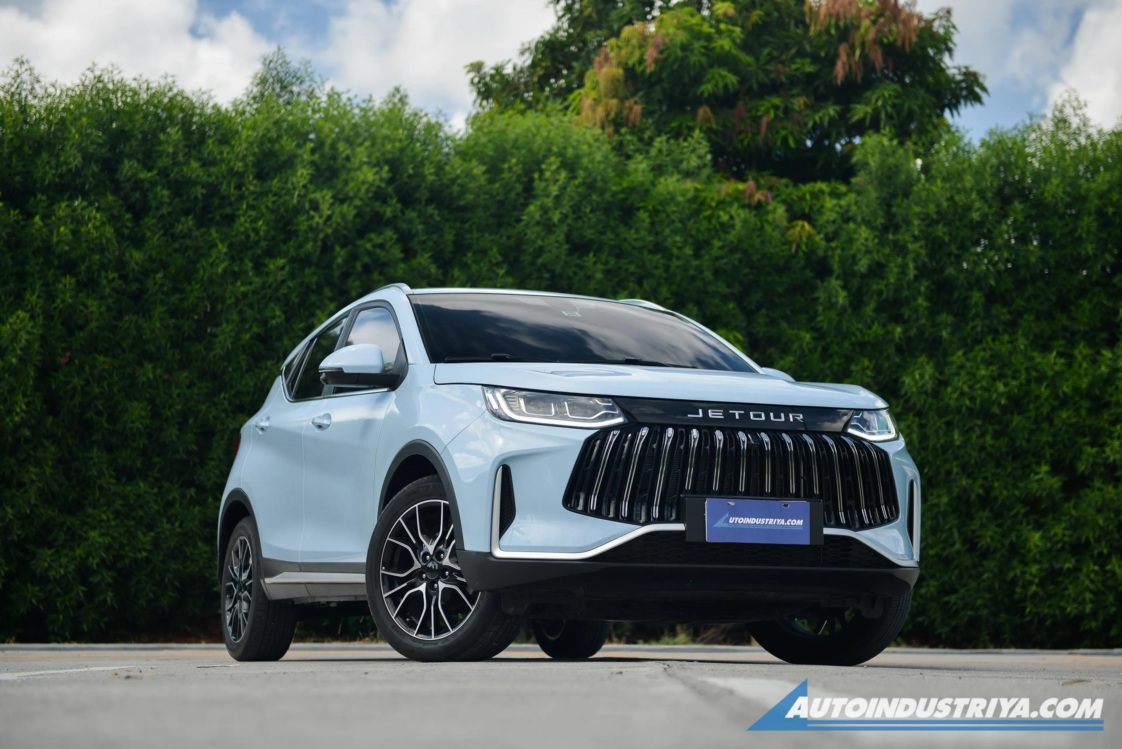 Modern practicality with top notch features: 2025 Jetour X50