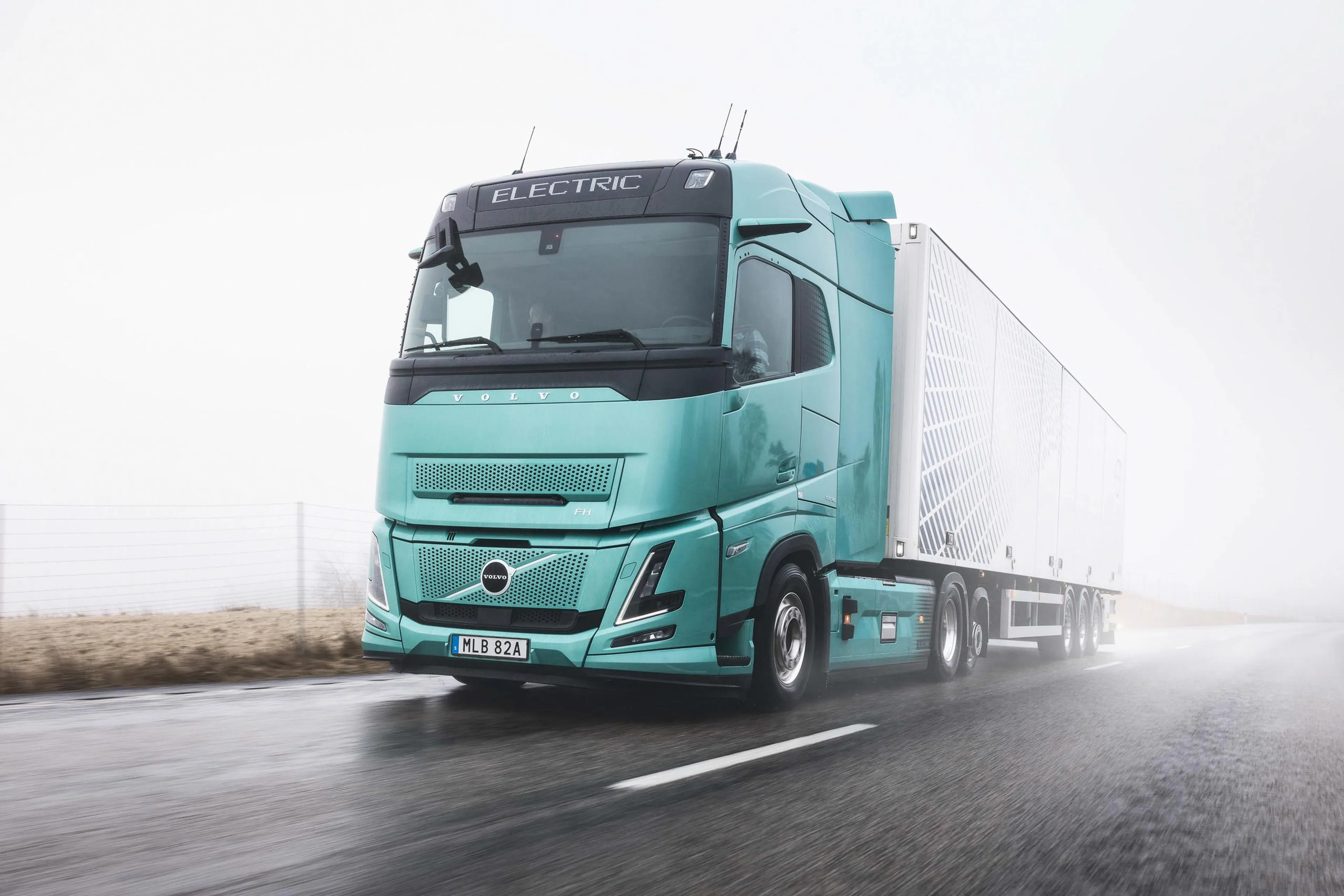 Volvo's new electric truck can do 600 km in one charge