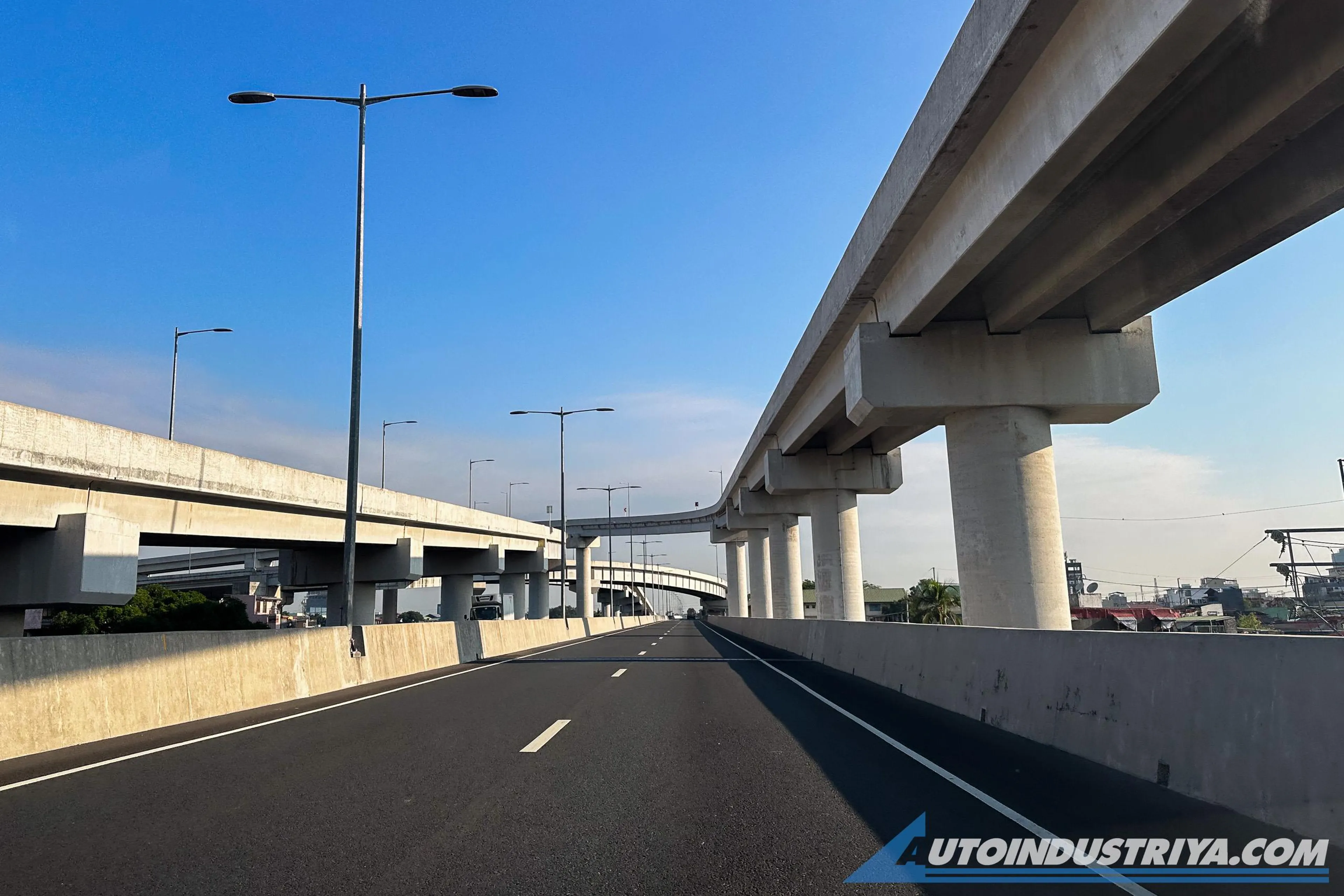 NLEX Connector joins free toll caravan during EDSA rehab