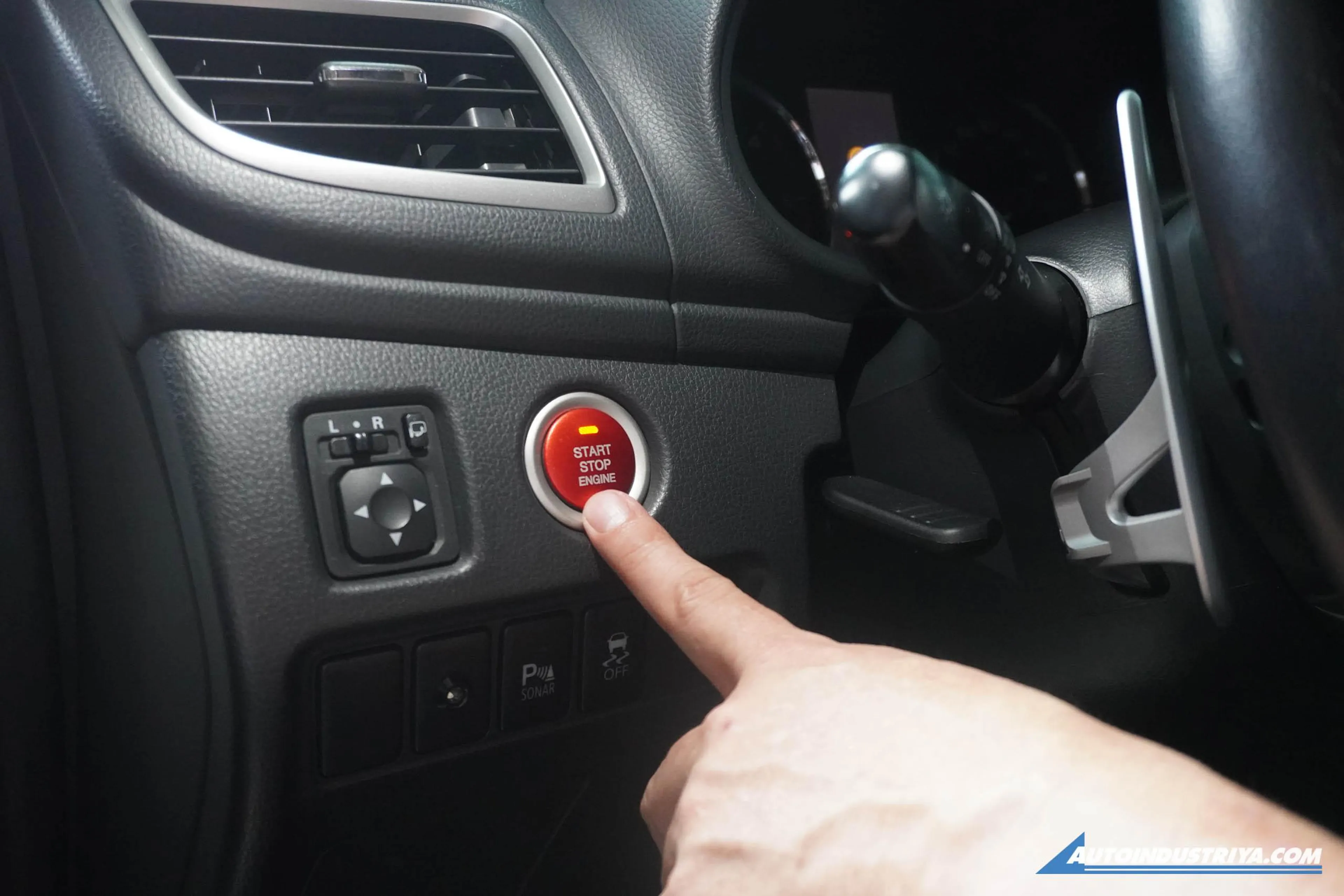 Auto 101: Do we still need to let car engines warm up?
