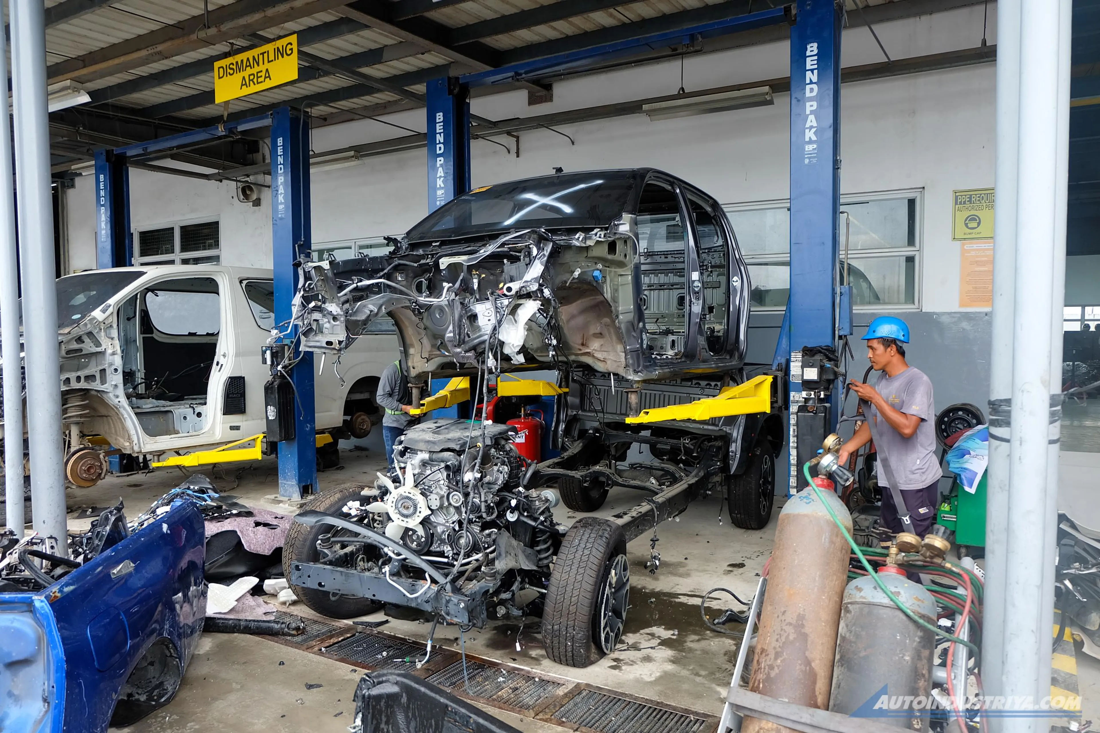 Toyota PH endorses professional vehicle dismantling facility in Naic, Cavite